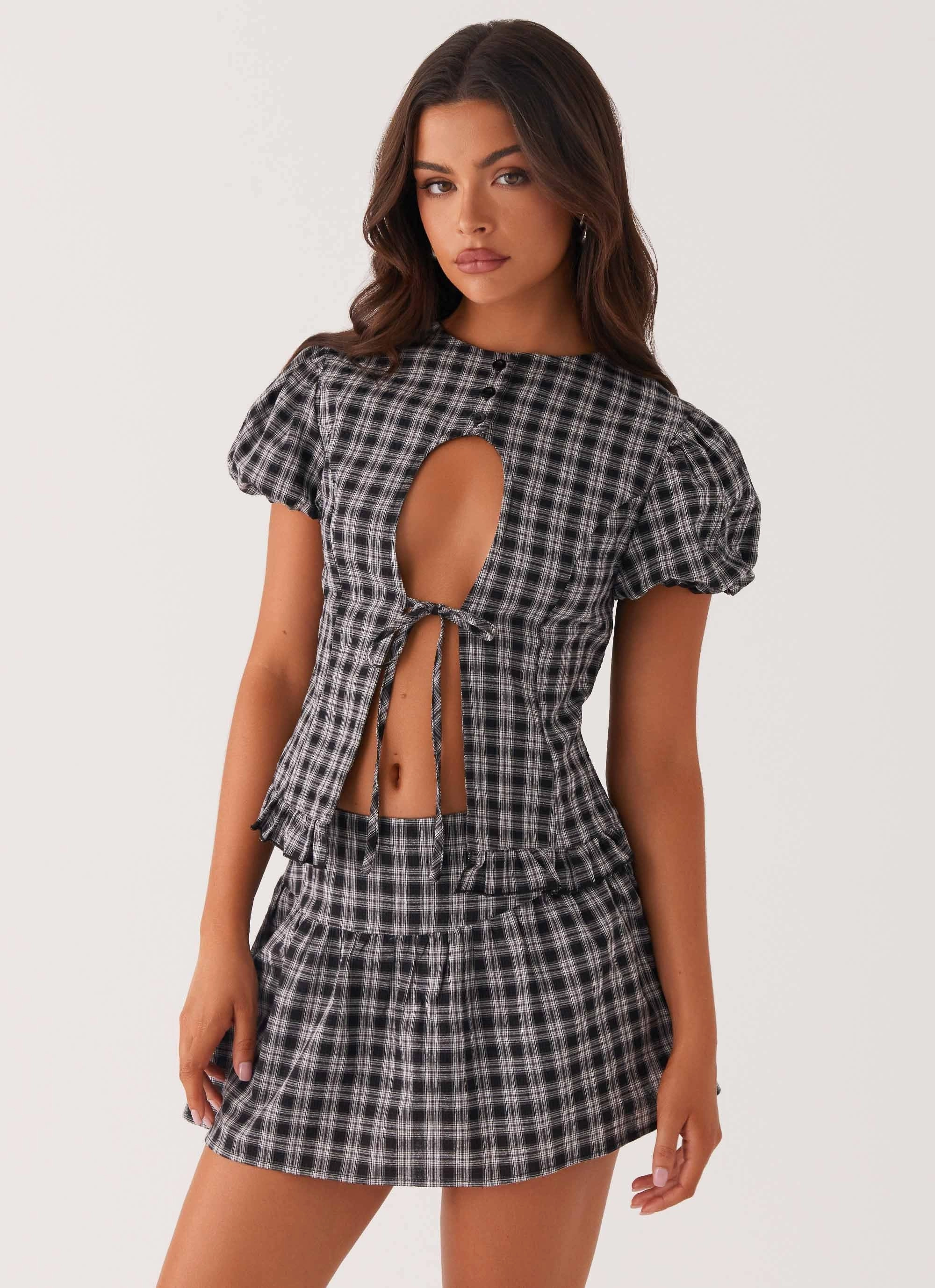 Annie Mini Skirt - White Black Check Cozy Stretch Fit ArticulatedJoints