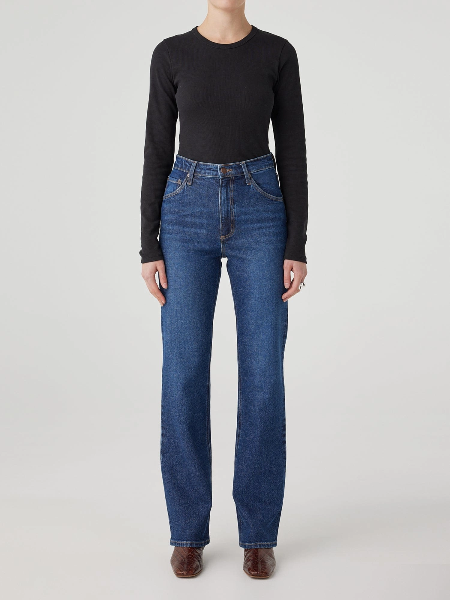 Loretta Jean Dark Steel Timeless Design