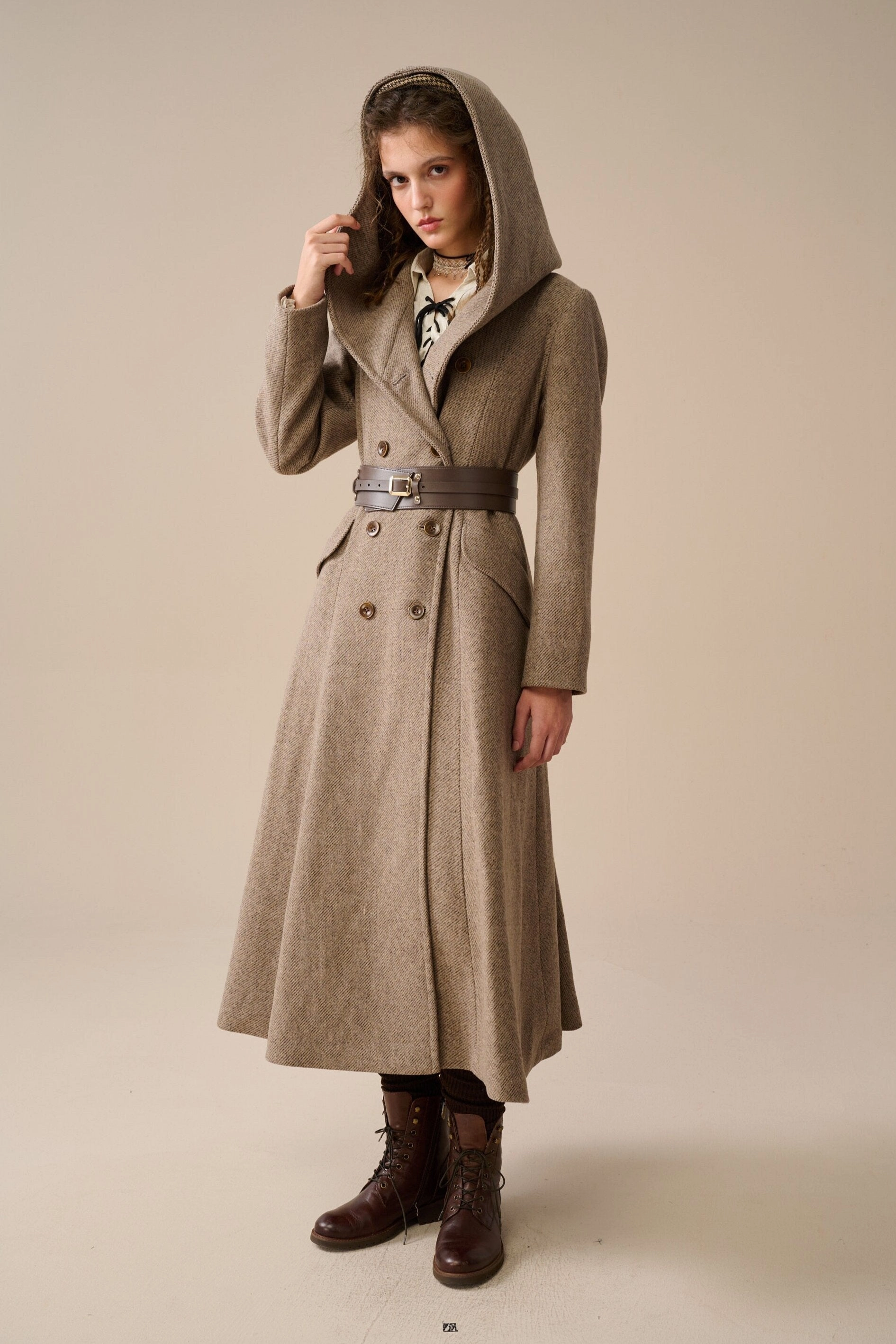 Trista 24 | 100% twill wool hooded coat Chic Wear Timeless Wear
