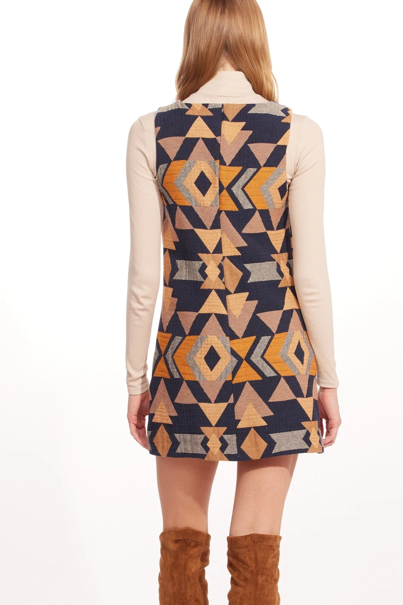Twiggy Dress ?C Polygon Subtle Look Embroidered-Sleeve