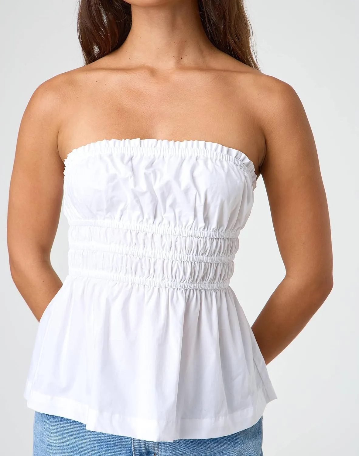 UAURORAO Women Cute Ruched Tube Top Strapless Tiered Smocked Backless Bandeau Top Flared Ruffle Hem Cropped Tank Tops