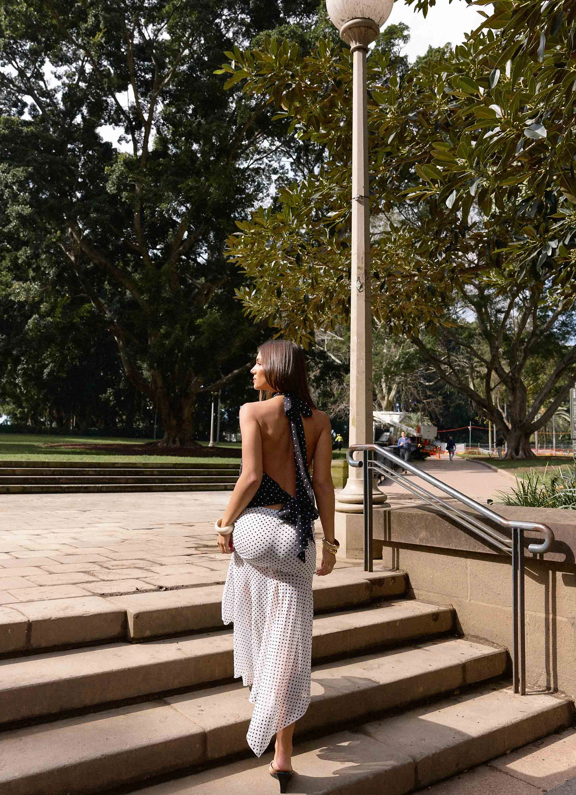 Ultra Comfort Willow Chiffon Top - Black Polkadot City Style Crisp Finish