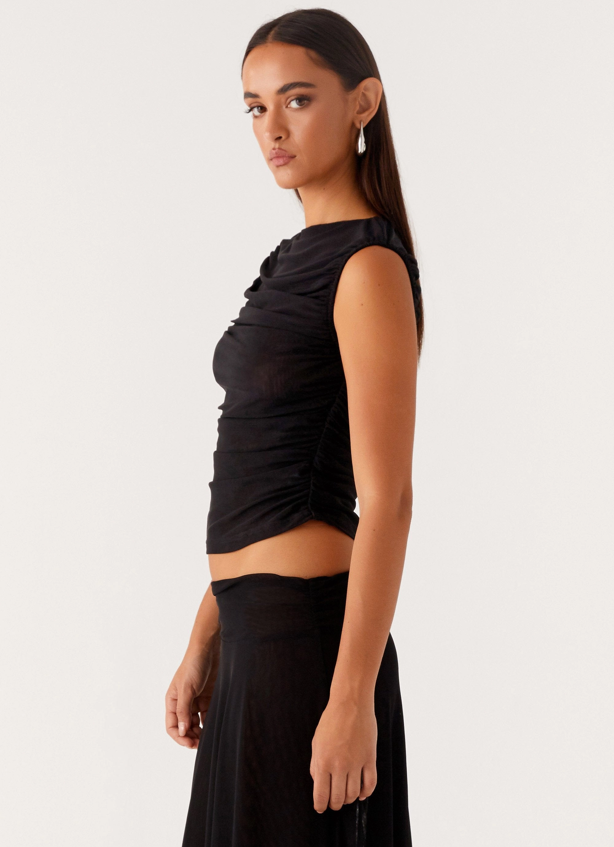 Tagless Neckline Ribbed Neckline In The Atmosphere Mesh Top - Black