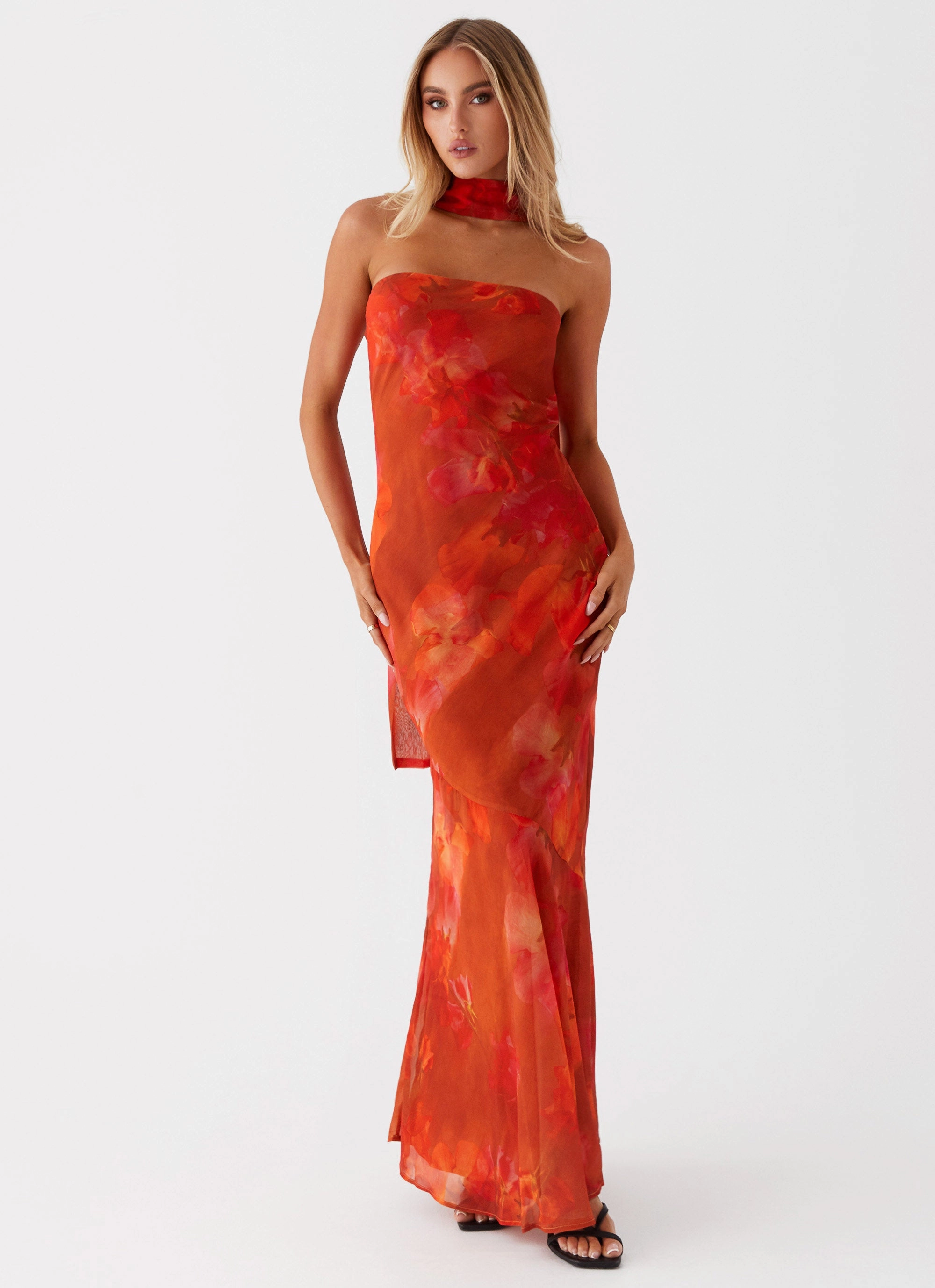 Smart Design Subtle Shimmer Under The Pagoda Maxi Dress - Amber Visible Seam