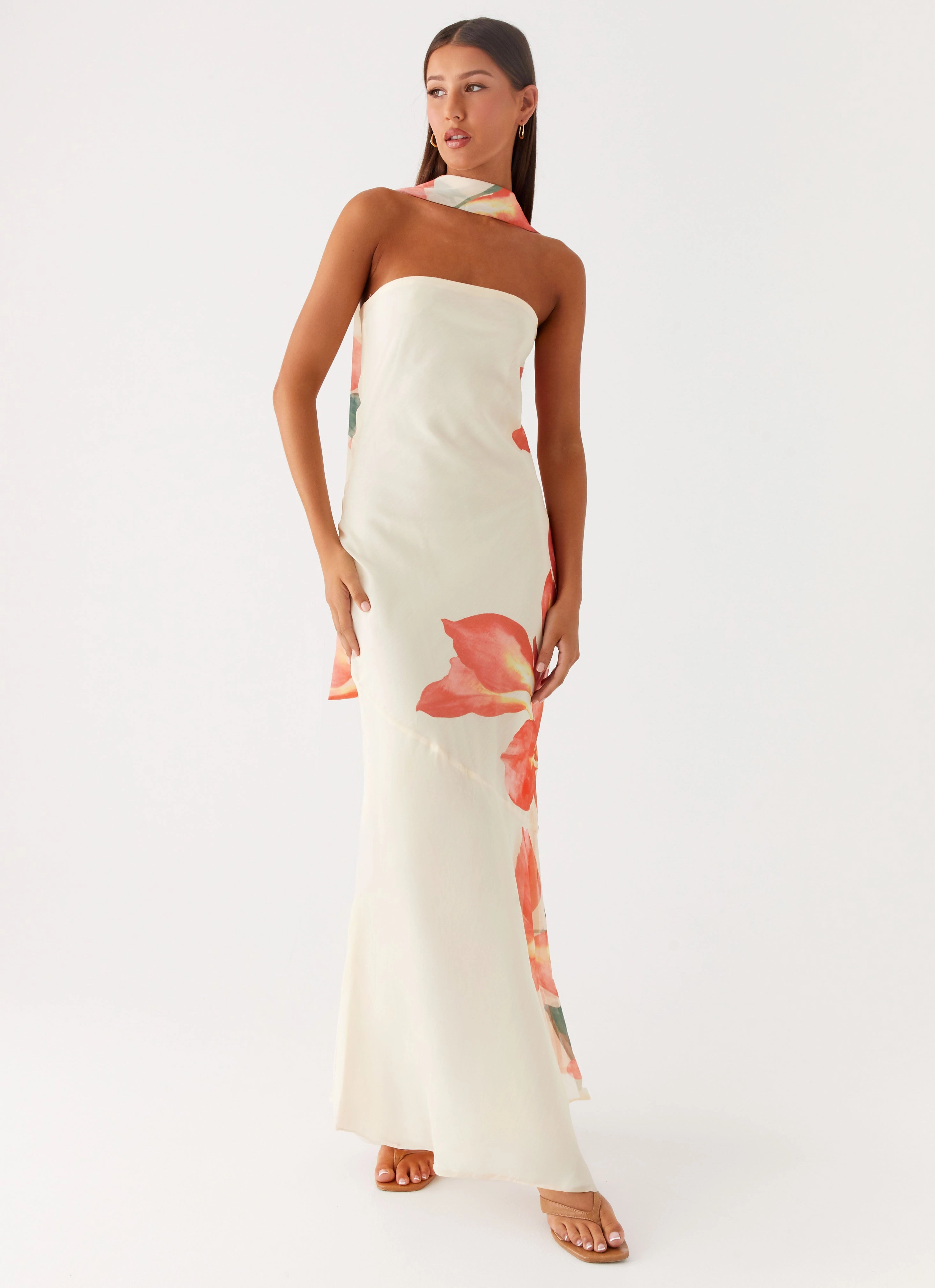 Under The Pagoda Maxi Dress - Siena Floral Trend Focused Mood Dressing Everyday Essential
