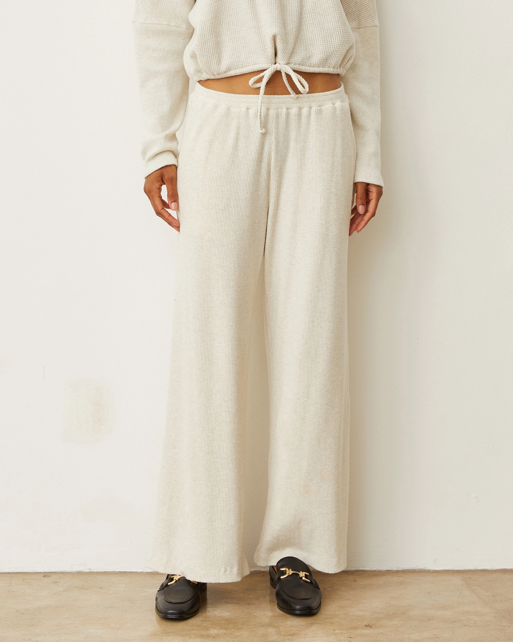 Flattering Cut Brushed Rib Pant