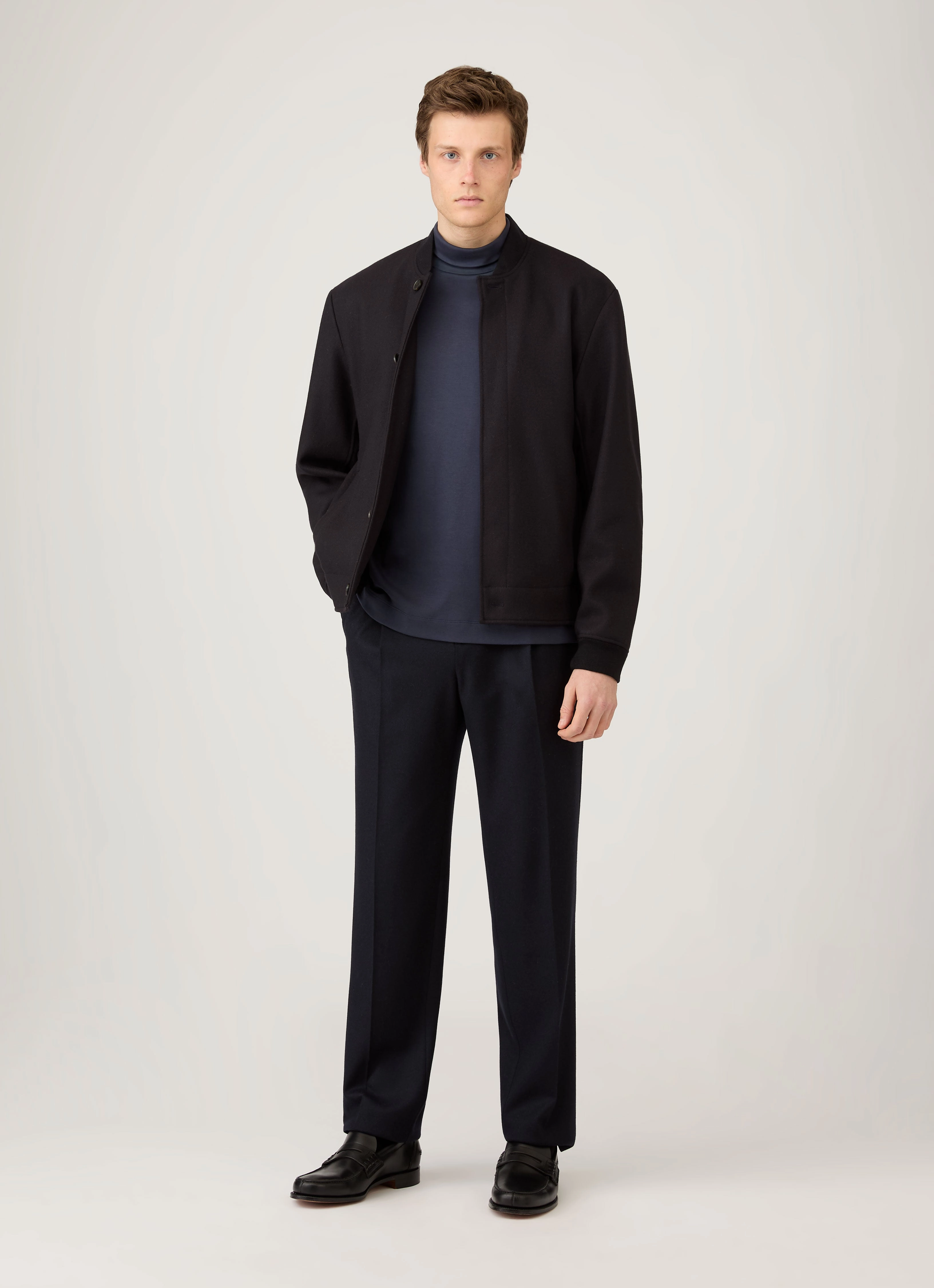 Chic Wearable Fashion-Ready Men's Roll Neck Heavyweight T-shirt in Navy