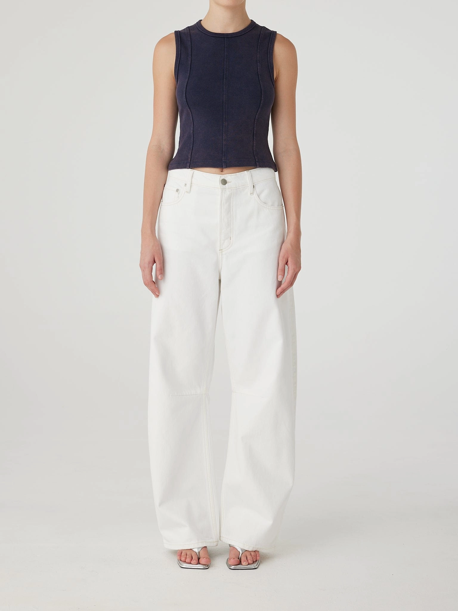 Relaxed Feel Vera Jean White