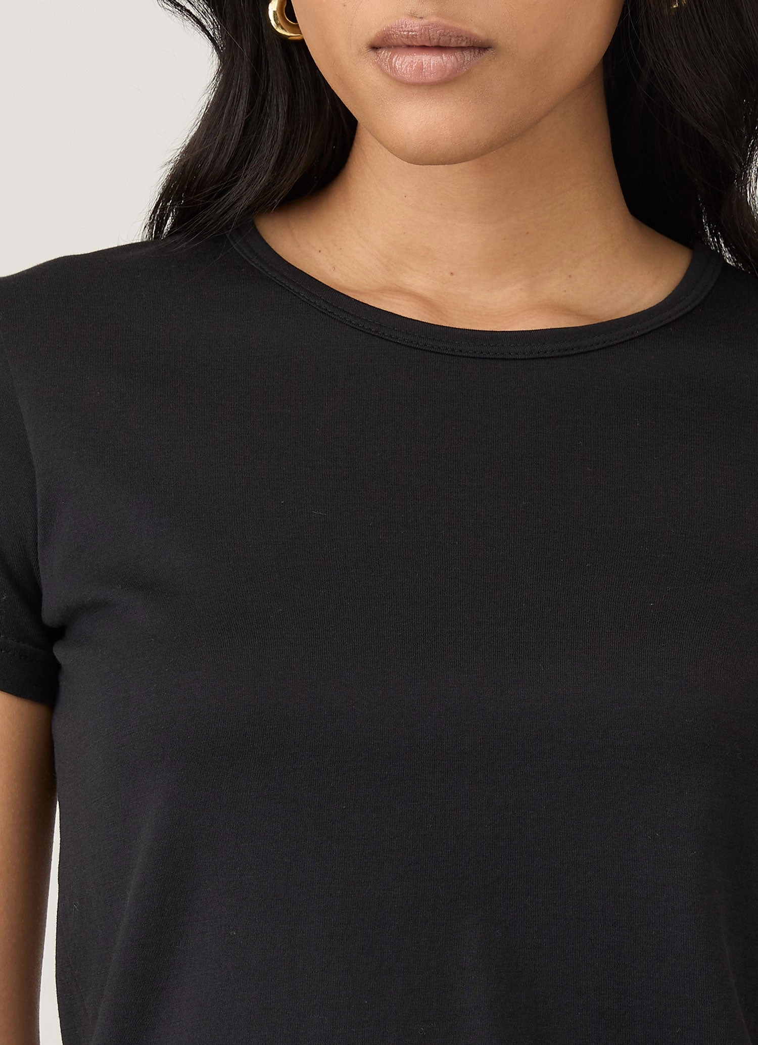 Women's Classic T-shirt in Black Everyday Wear Fit For Comfort
