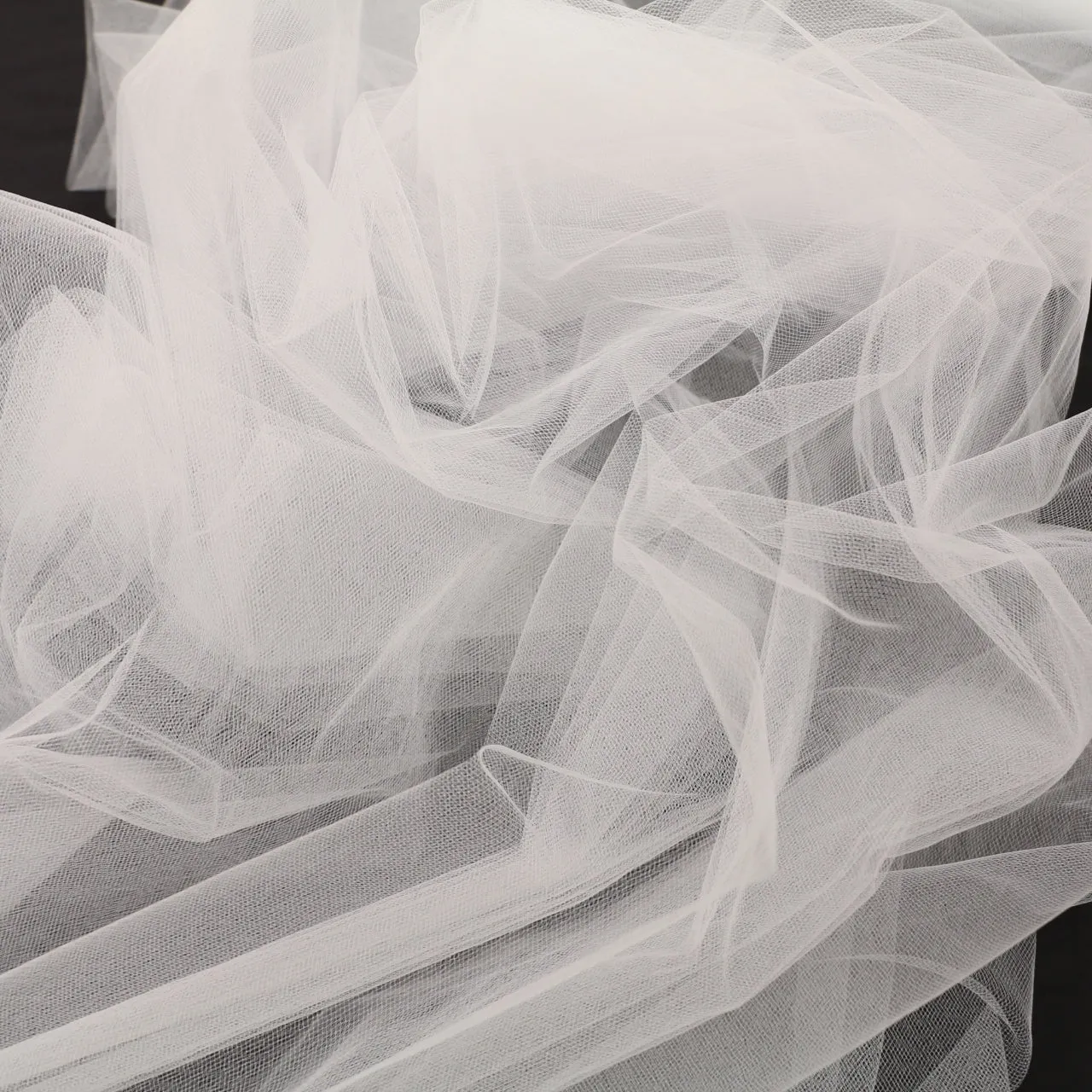 USA White Tulle