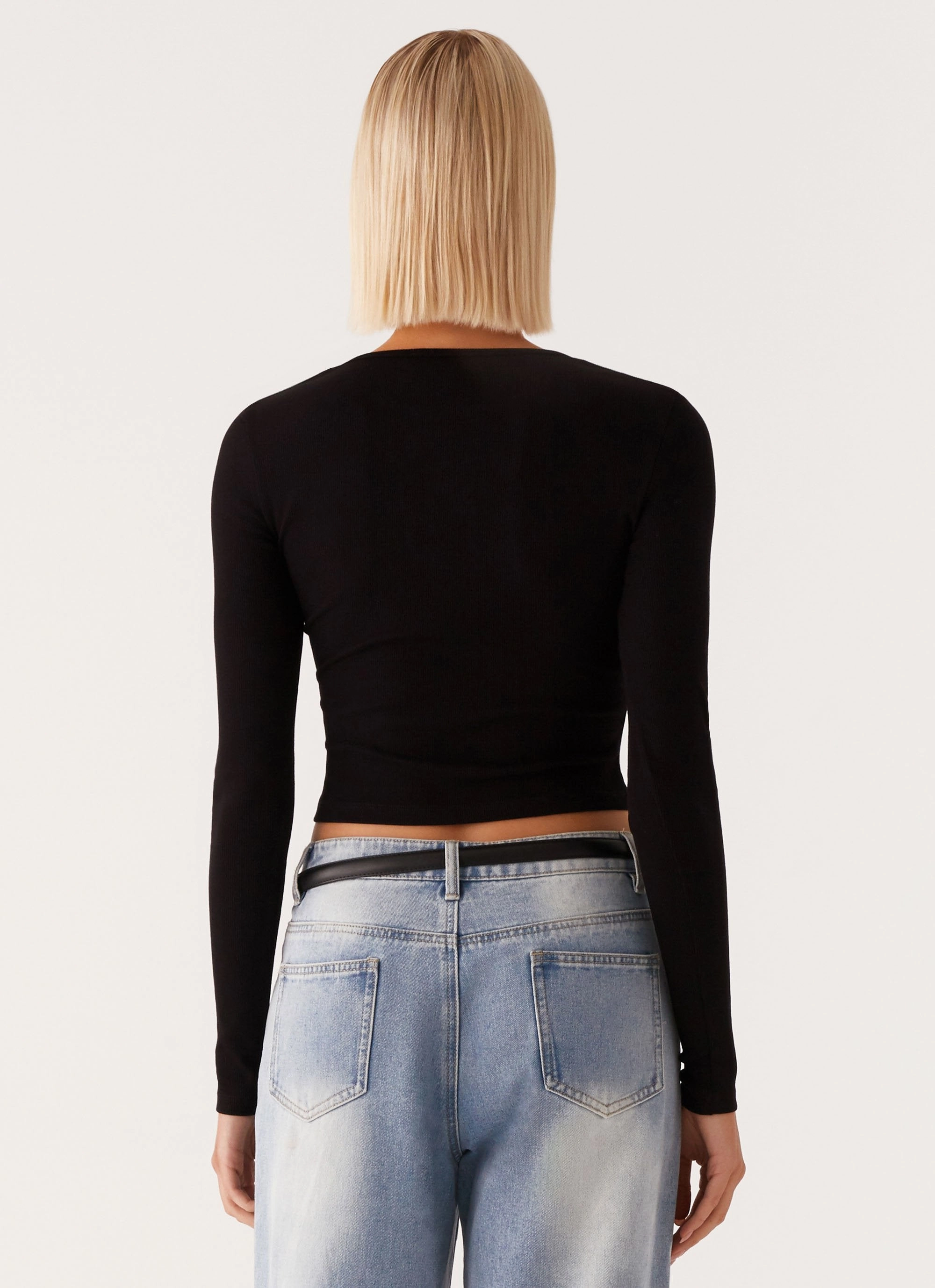 Signature Monogram Long Sleeve Tee - Black VNeckline ConvertibleStyle