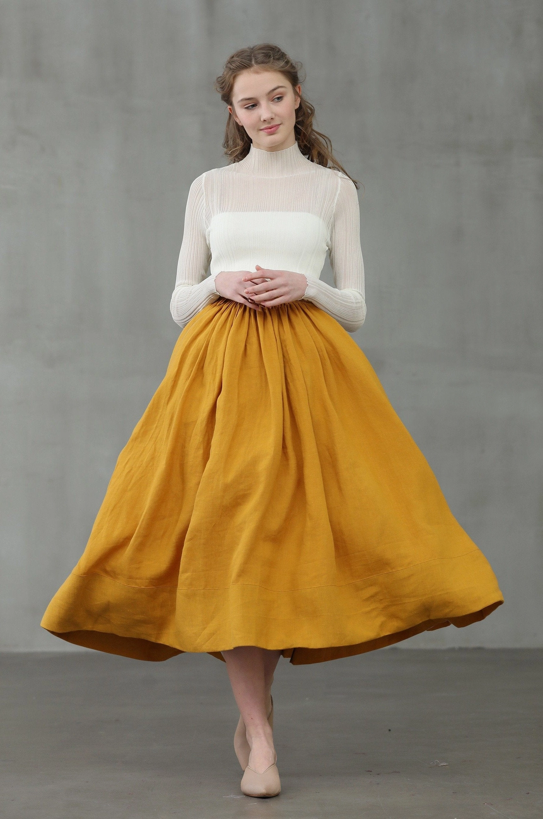 Layered Look Daisy 03 | mustard yellow linen skirt