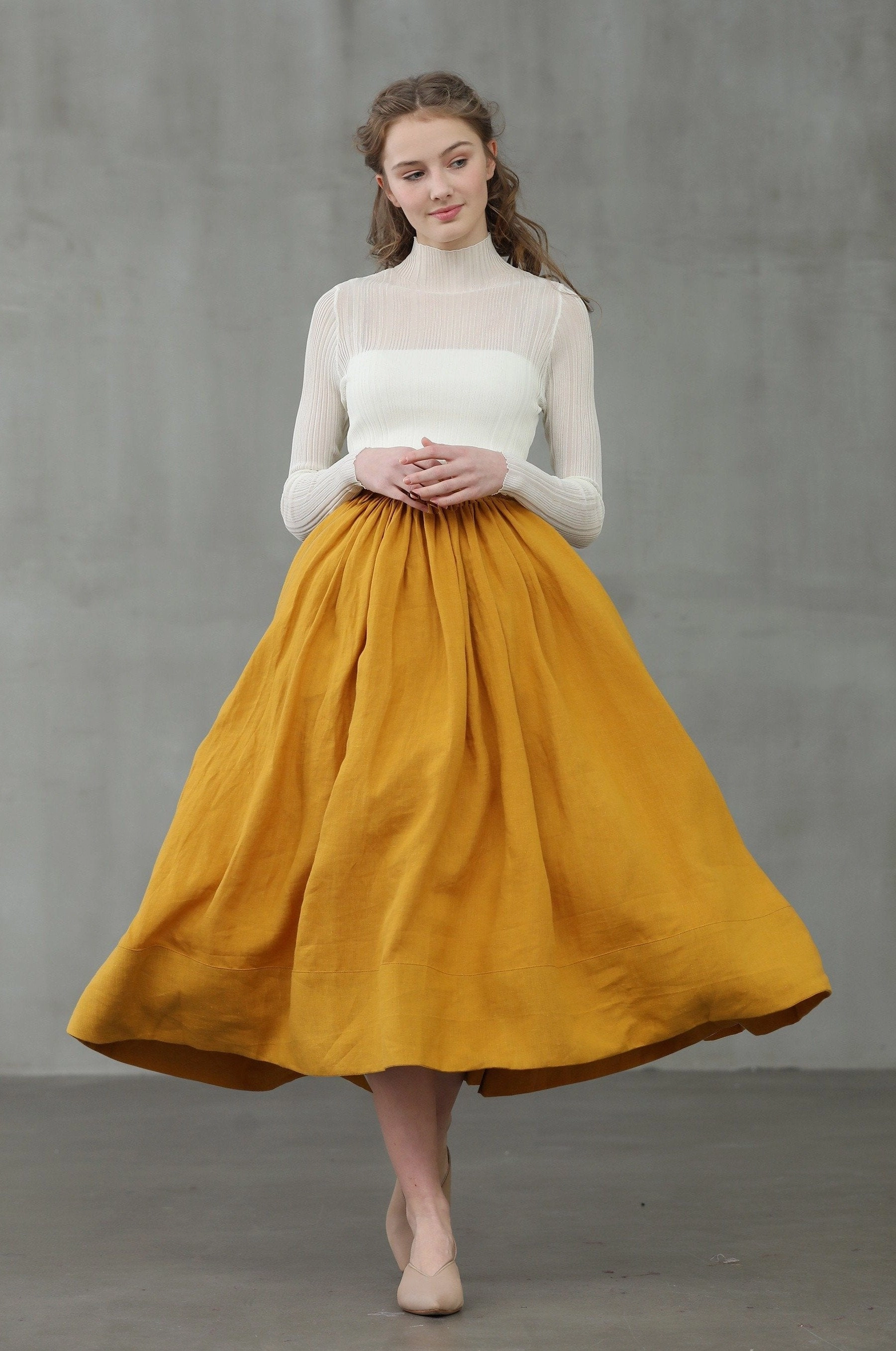 Silicone Grip Trim Daisy 03 | mustard yellow linen skirt
