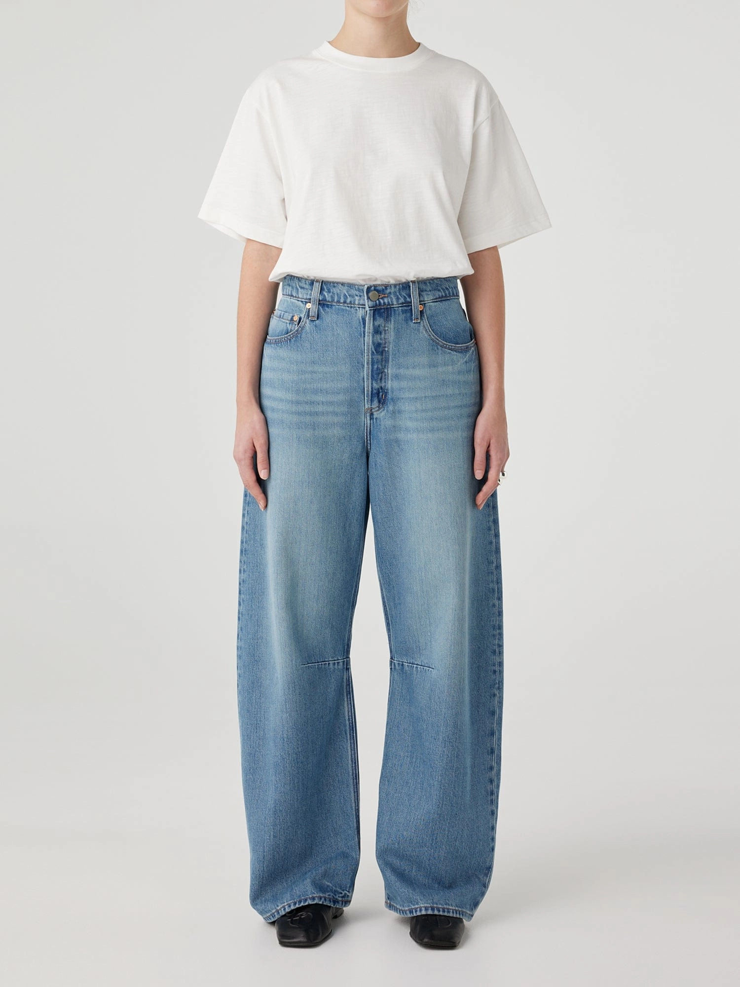 Minimalist Style Chill Outfit Style Combo Vera Jean 90210