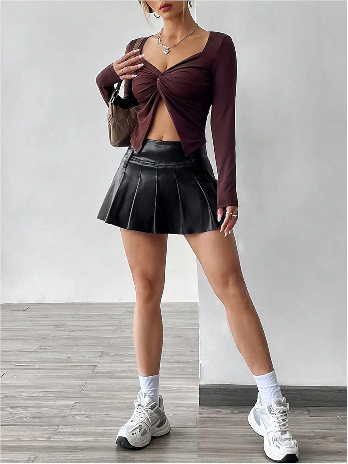 Verdusa Women's Pleated Leather Skirts High Waisted A Line Skater Mini Skirt