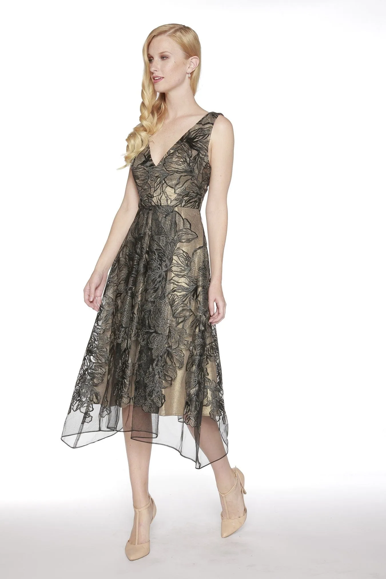 Contemporary Style Polished Motion Devora Dress - Black and Gold