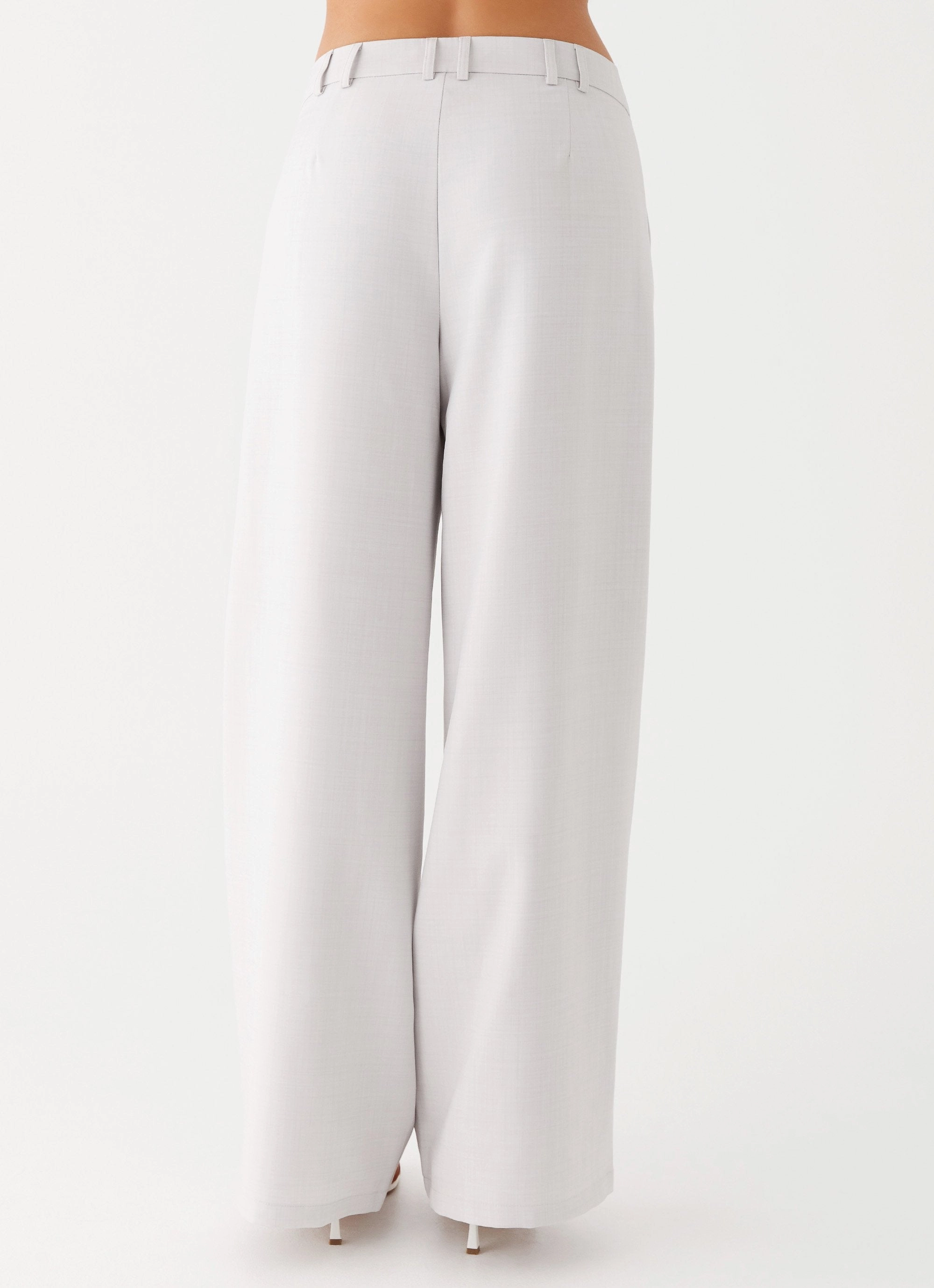 Outfit Staple Light support Asha Low Rise Pants - Ivory