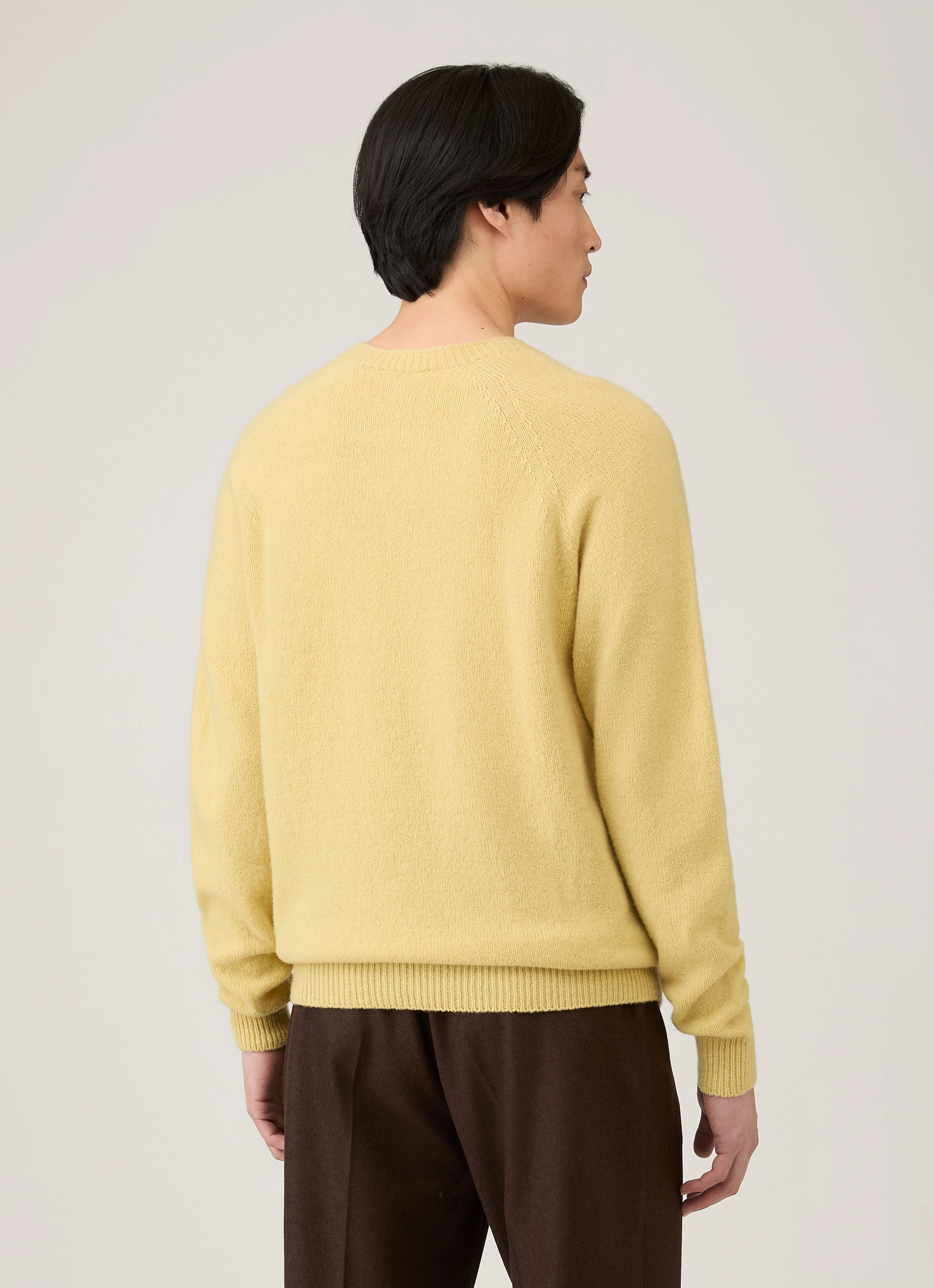 Men's Lambswool Crew Neck Jumper in Dusty Yellow ShrinkageResistant Weave