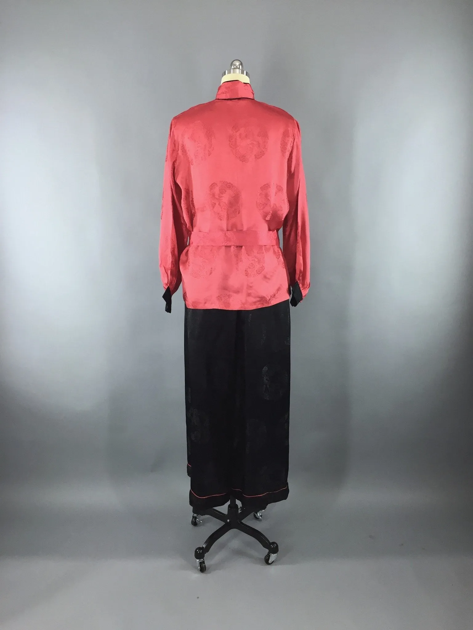 Vintage 1930s Silk Pajamas Set / Rose Red & Black Asian /  Fits L to XXL
