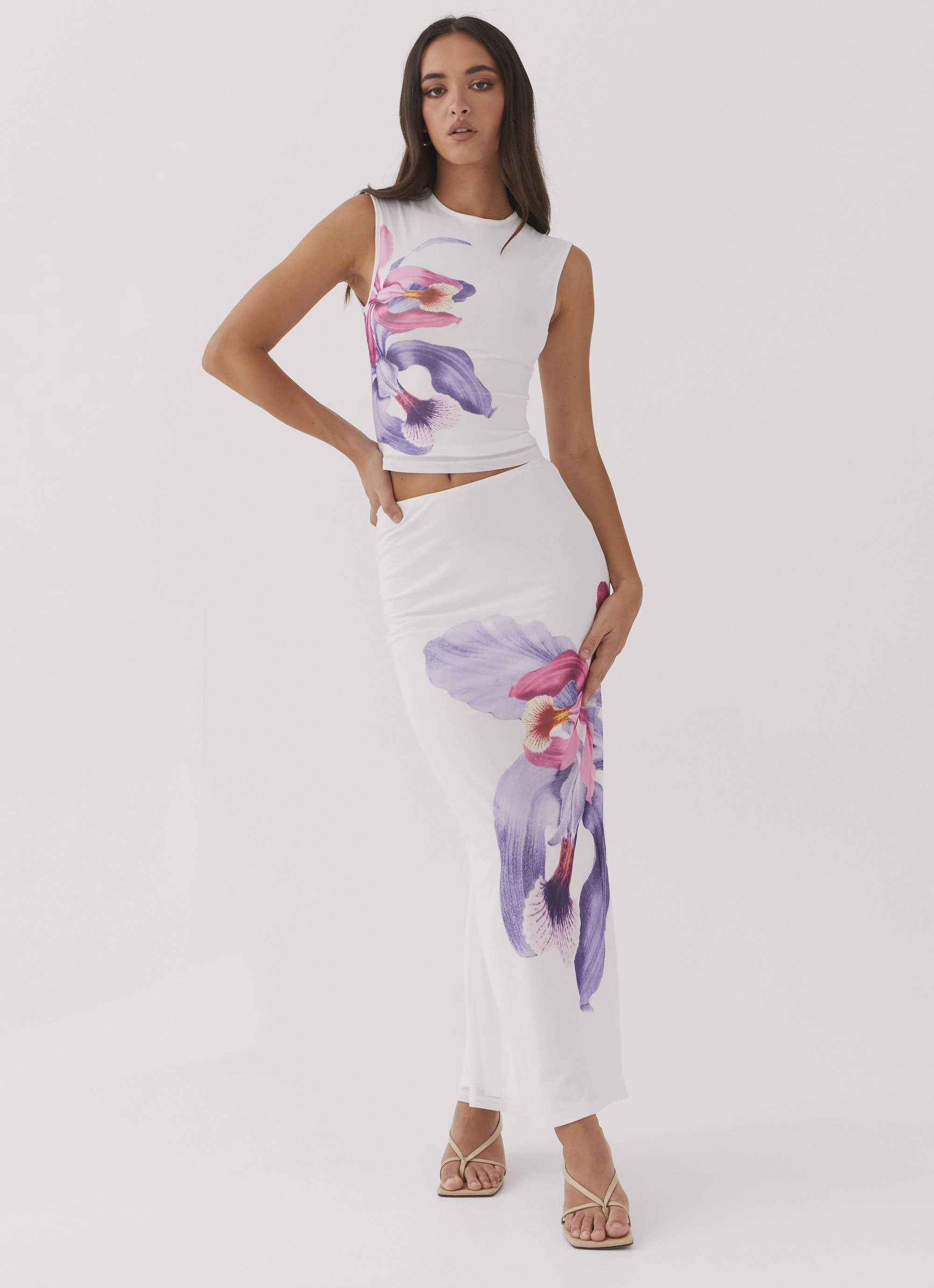 ColorfastMaterial SeamlessDesign Waiting For Dawn Mesh Top - White