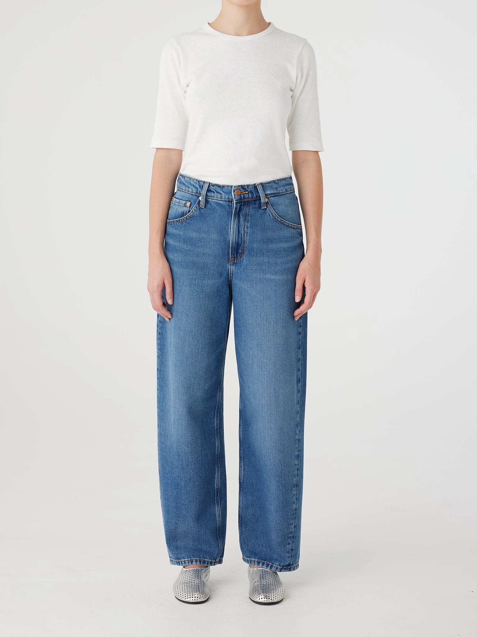 Stylish Silhouette Weekend Warrior Luxury Athlete Fit Walker Jean Mid Perfection