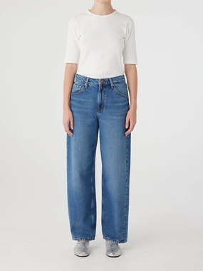 Walker Jean Mid Perfection Refined Trend Stylish Silhouette Weekend Warrior Luxury Athlete Fit Walker Jean Mid Perfection