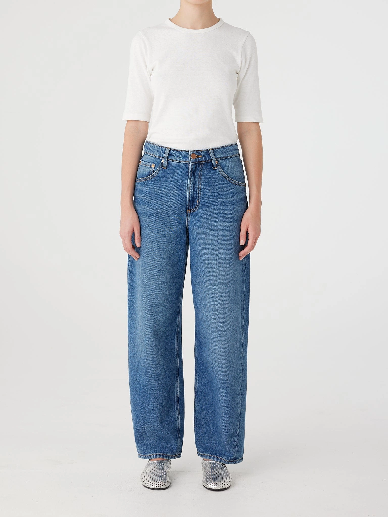 Sanded Seam Comfort Walker Jean Mid Perfection