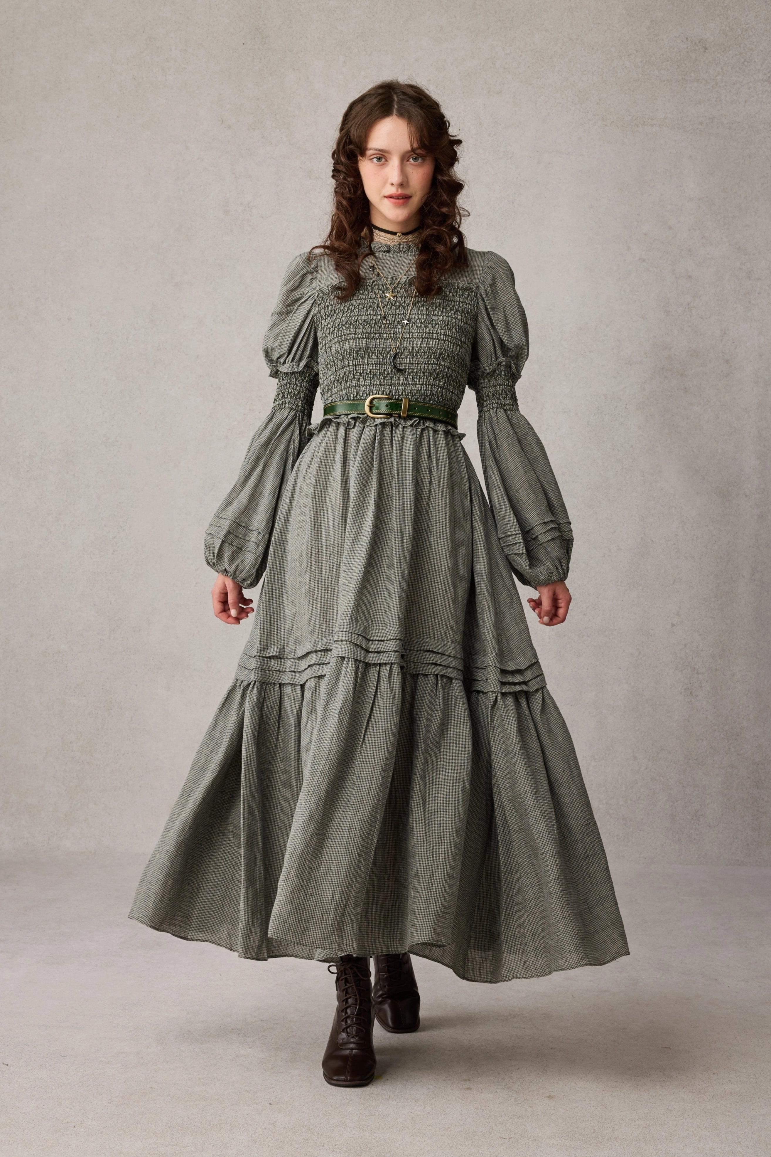 Moisture Wicking Lining Climate Adaptive Design Jane 33 |Edward Smocking Linen Dress Chemise