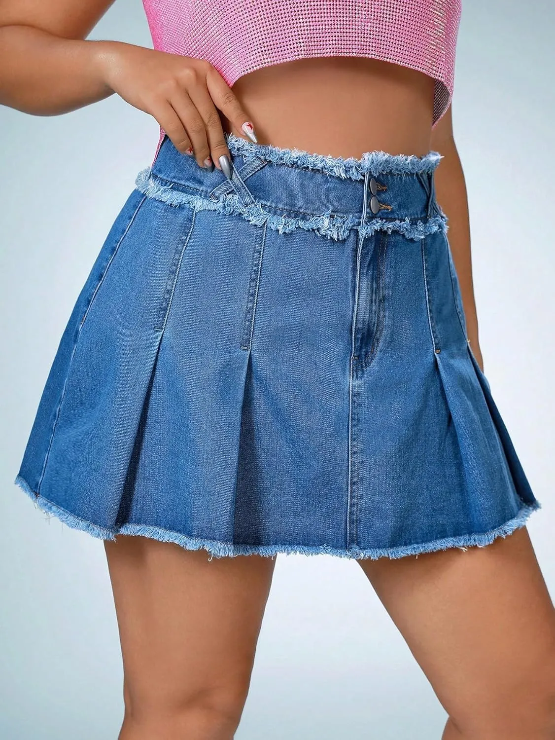 WDIRARA Women's Raw Trim Pleated Plus Size High Waisted Button Front Casual Mini Denim Skirts