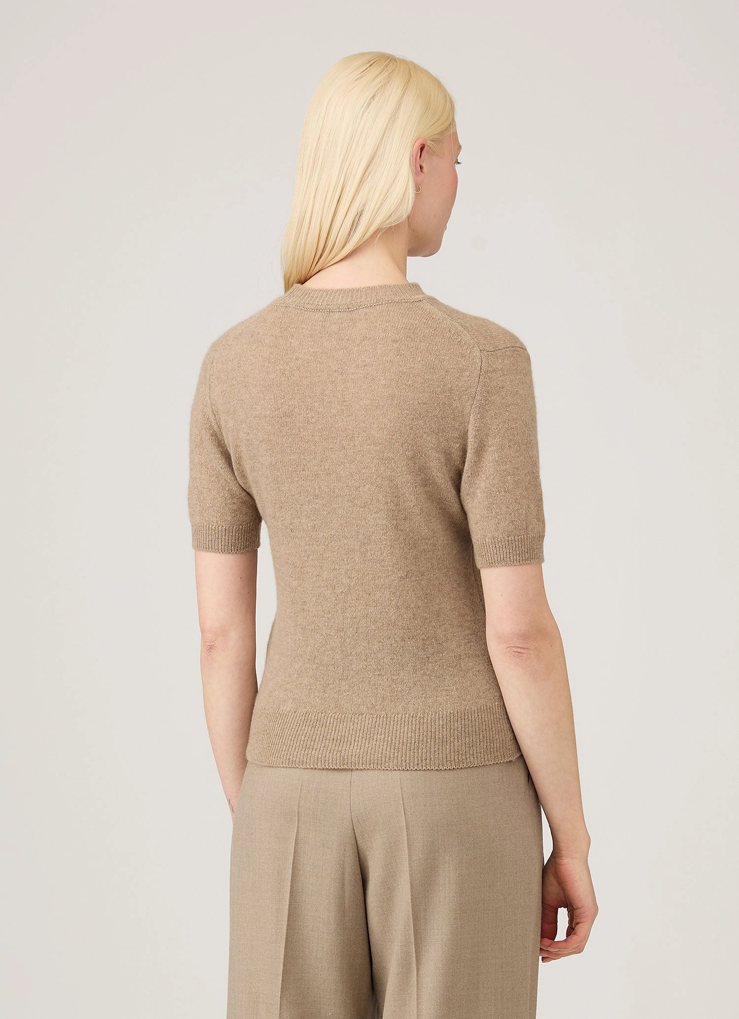 Women's Cashmere T-Shirt in Mink Simple Outfit Stretchable Cuffs