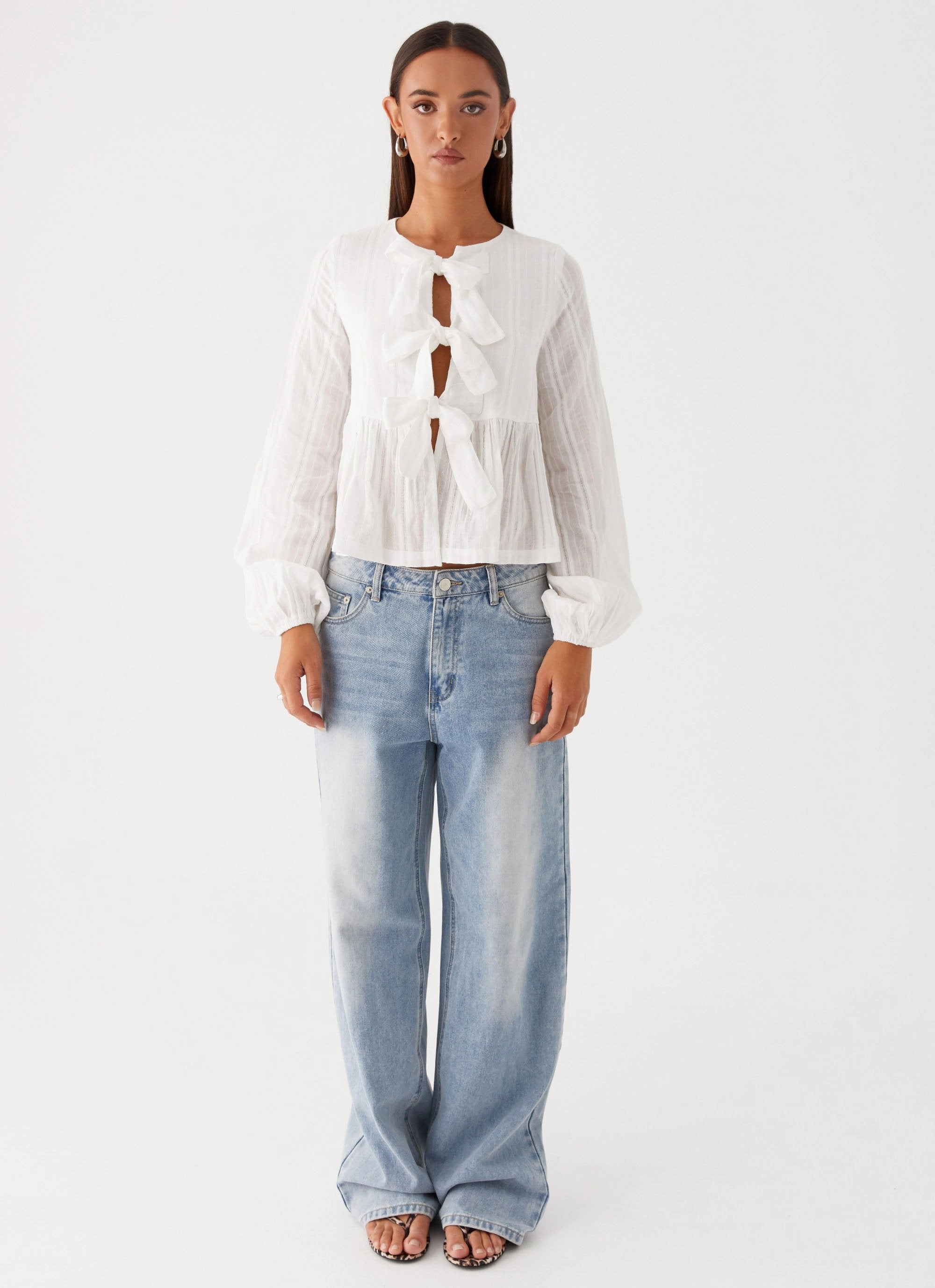 Double Layered Hem Reinforcement Contrast Stitch Detailing Western Wind Long Sleeve Top - White