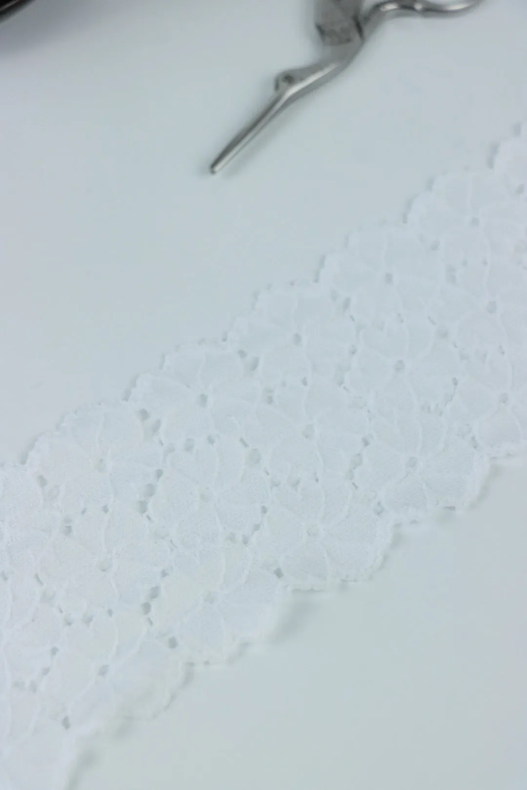 White 2.5" Wide Stretch Lace