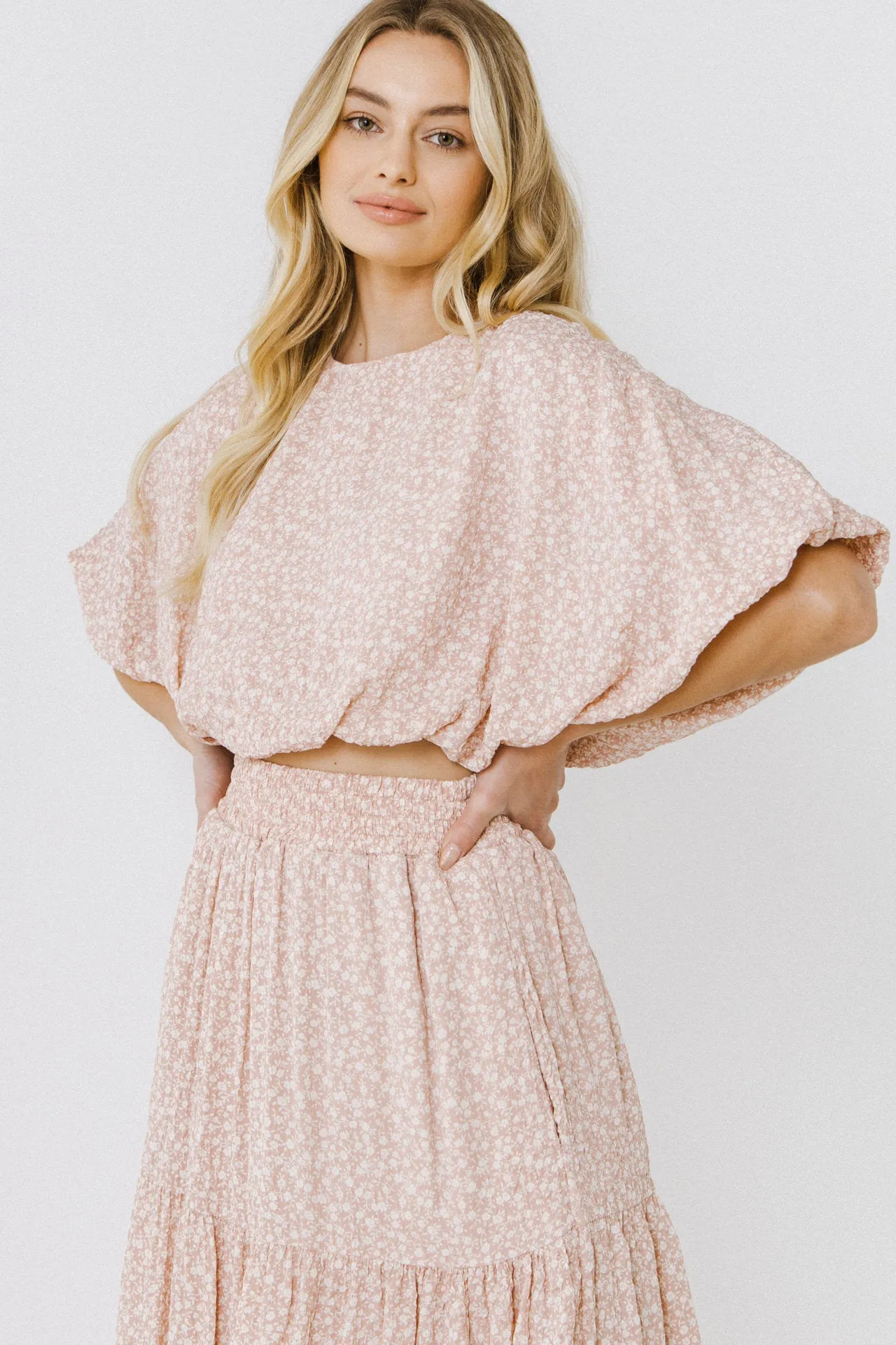 Women Woven Cropped Puff Blouse