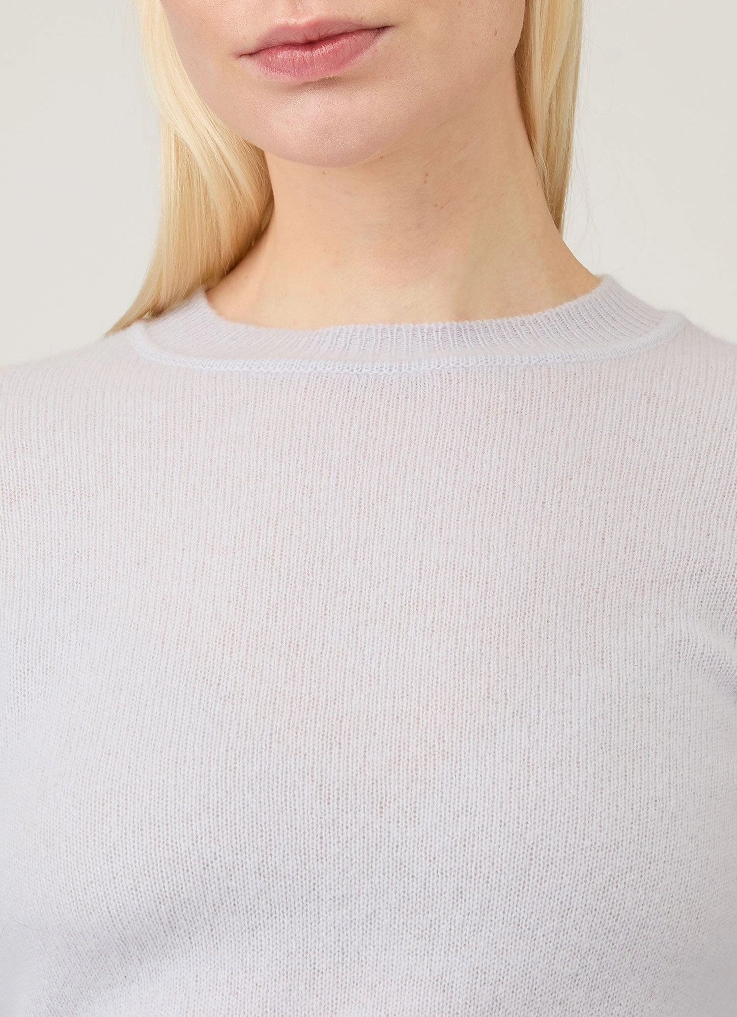Chill Friendly Women's Cashmere Jumper in Ice Blue