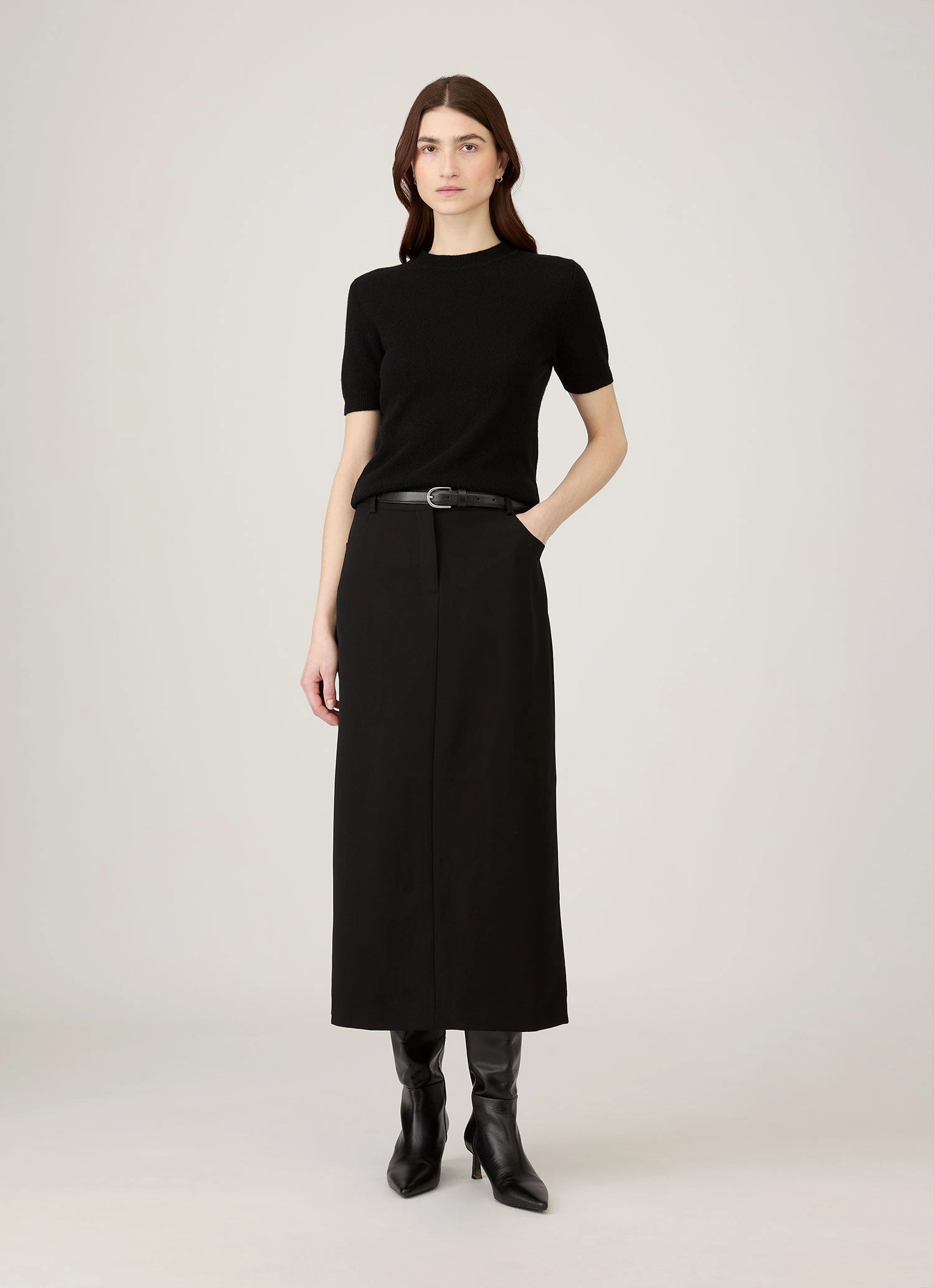 Women's Cashmere T-Shirt in Black Cold Warmth