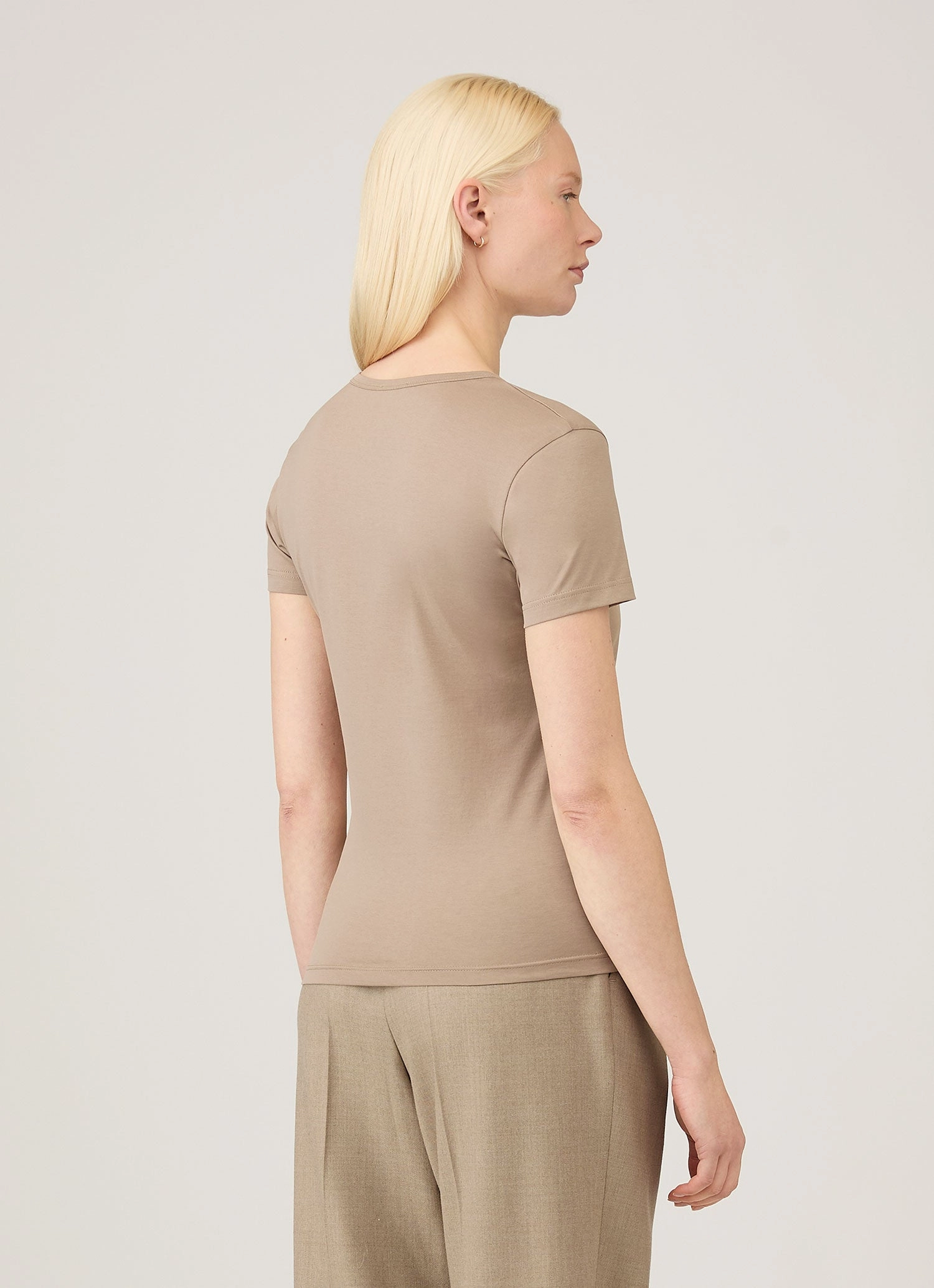 mix and match Women's Classic T-shirt in Mink