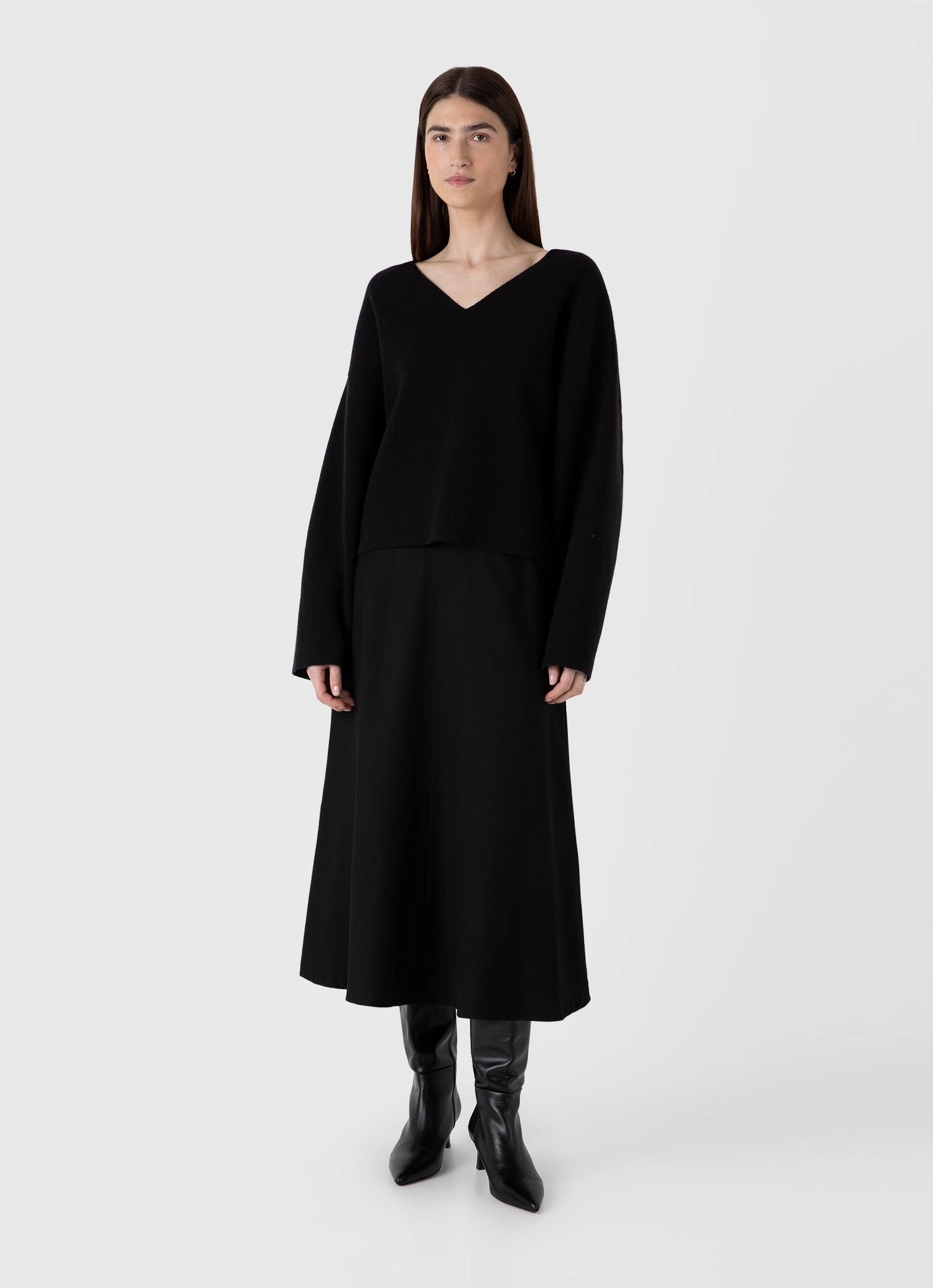 Women's Double Faced Jumper in Black Heat Retention Lining Contrast Trim Accent