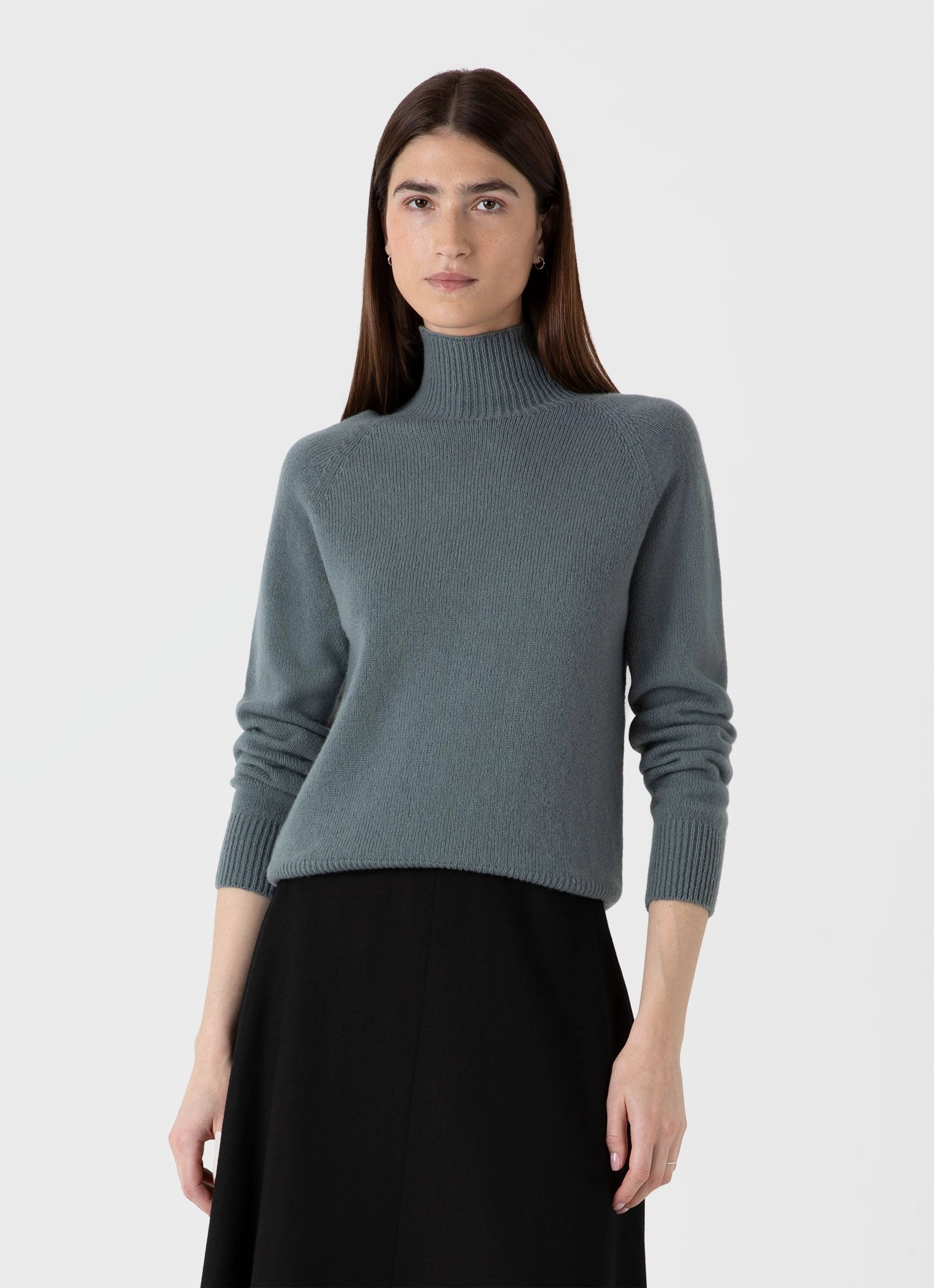 LowImpact Dye Process EcoCertified Wool Blend Women's Lambswool Funnel Neck Jumper in Smoke Green