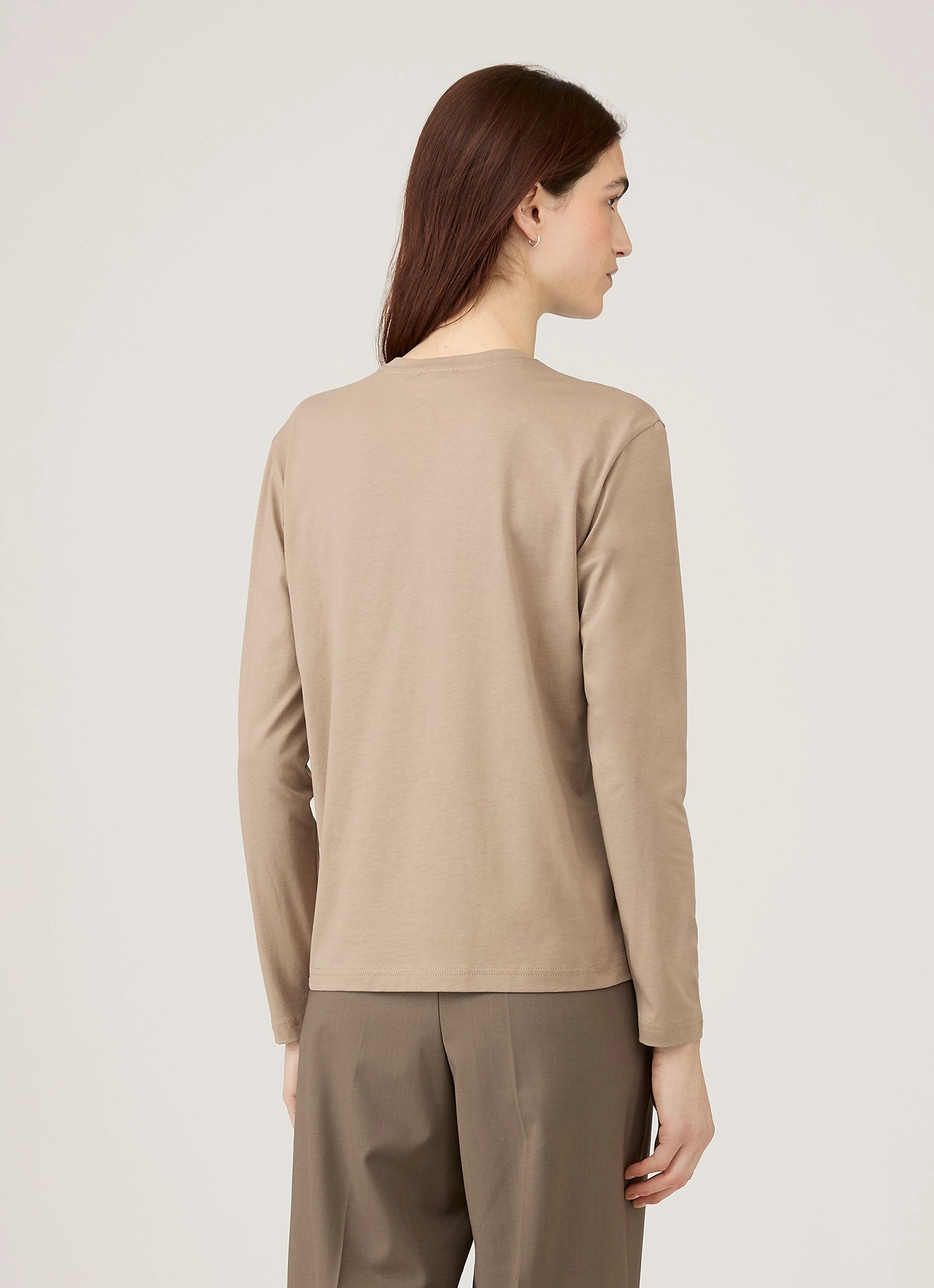 Women's Long Sleeve Boy Fit T-shirt in Mink Side Vent Design