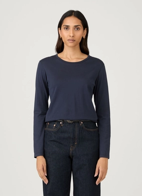 Women's Long Sleeve Classic T-shirt in Navy Travel Ready Women's Long Sleeve Classic T-shirt in Navy City Smart Look