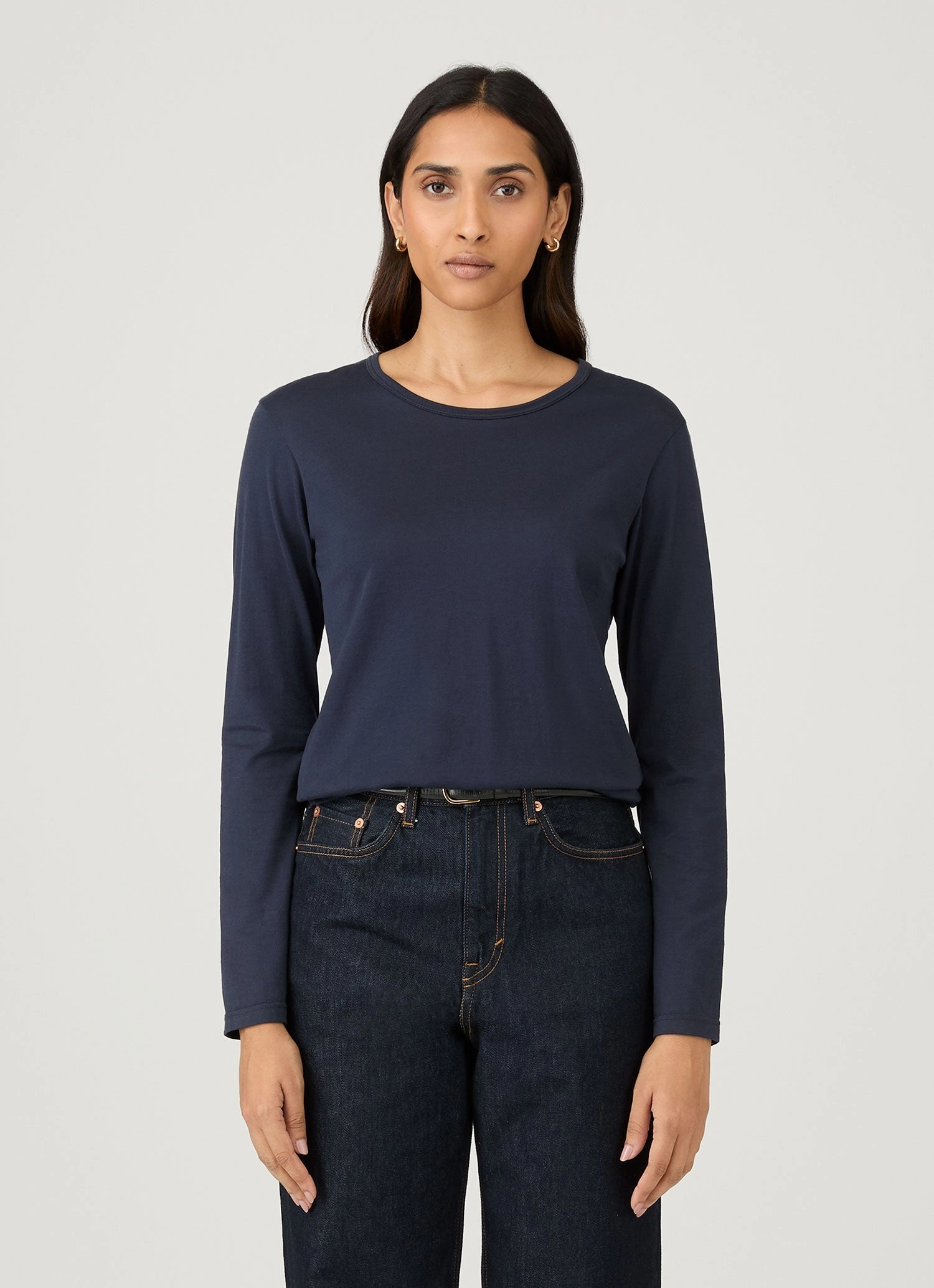Women's Long Sleeve Classic T-shirt in Navy City Smart Look