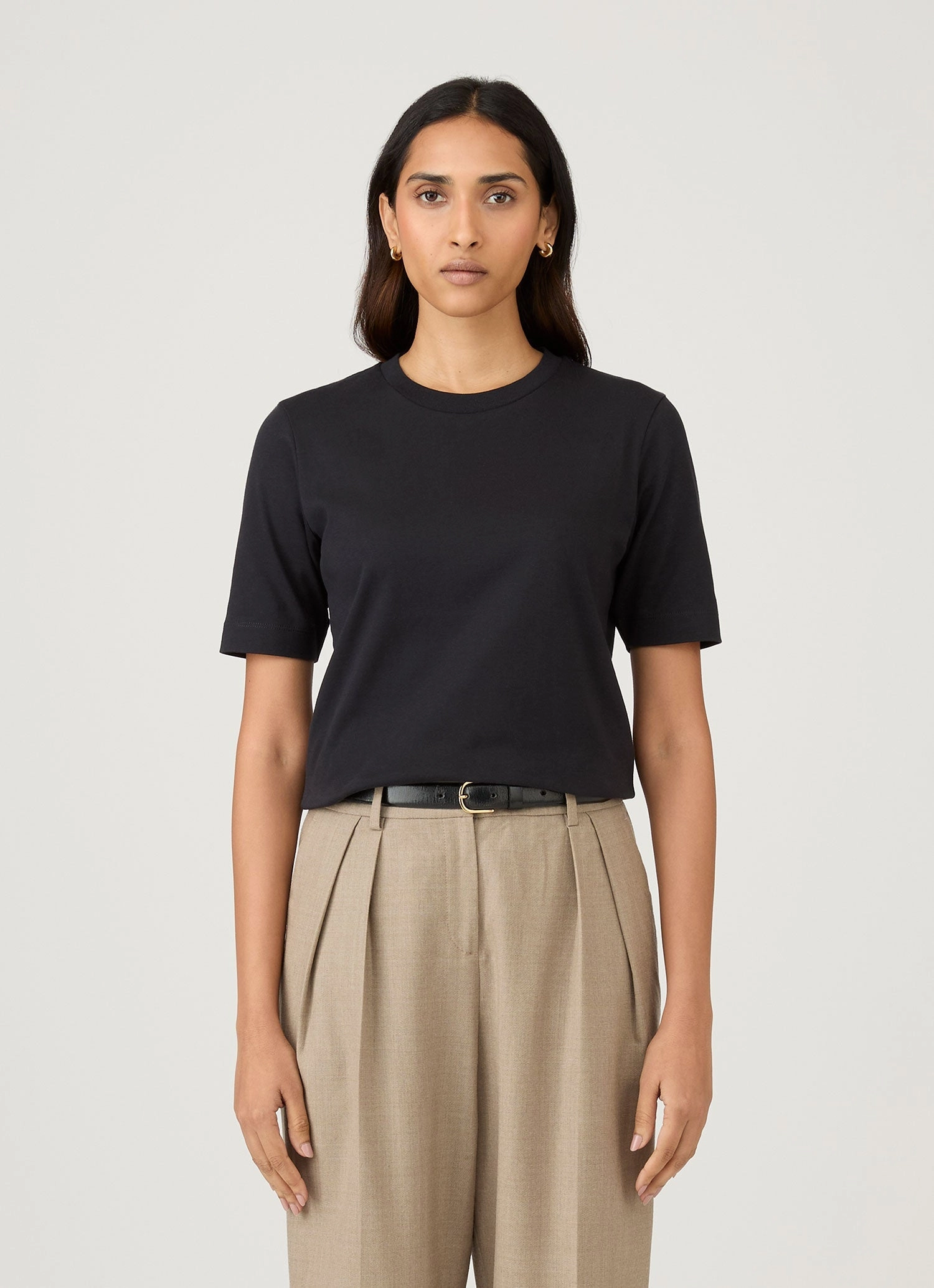 Women's Mid Sleeve T-shirt in Black Essential Wardrobe