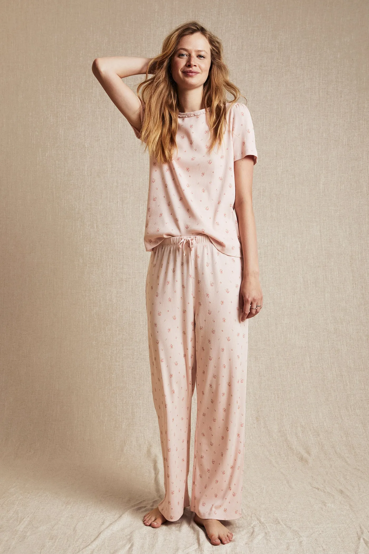 Womens pink floral pyjama-set