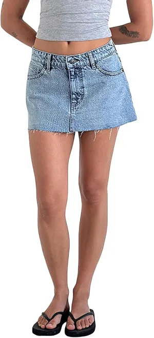 Women's Single Button Front Low Waist Raw Hem Plain Denim Mini Skirt with Pockets