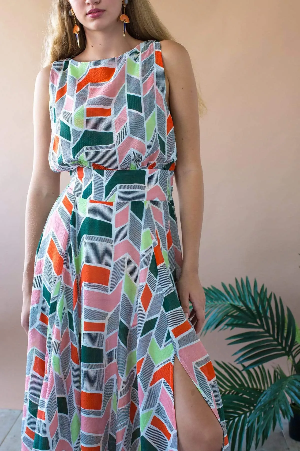 Minimal Aesthetic Xena Dress - Peach Geo