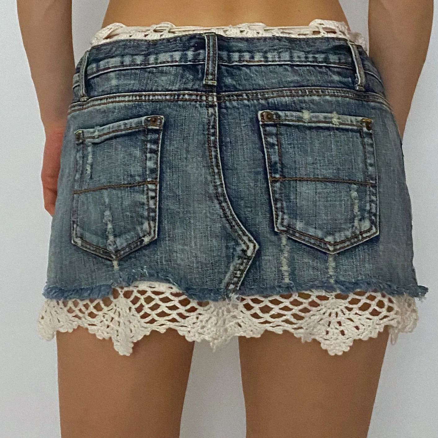 y2k crochet denim mini skirt - medium