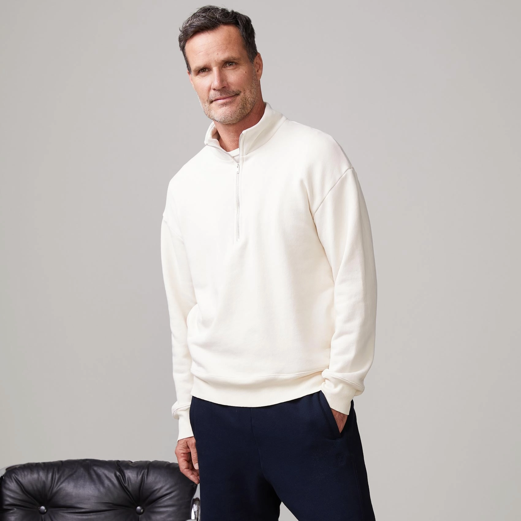 Soft Blended Fabric Basic Long Sleeve Half Zip Sweatshirt