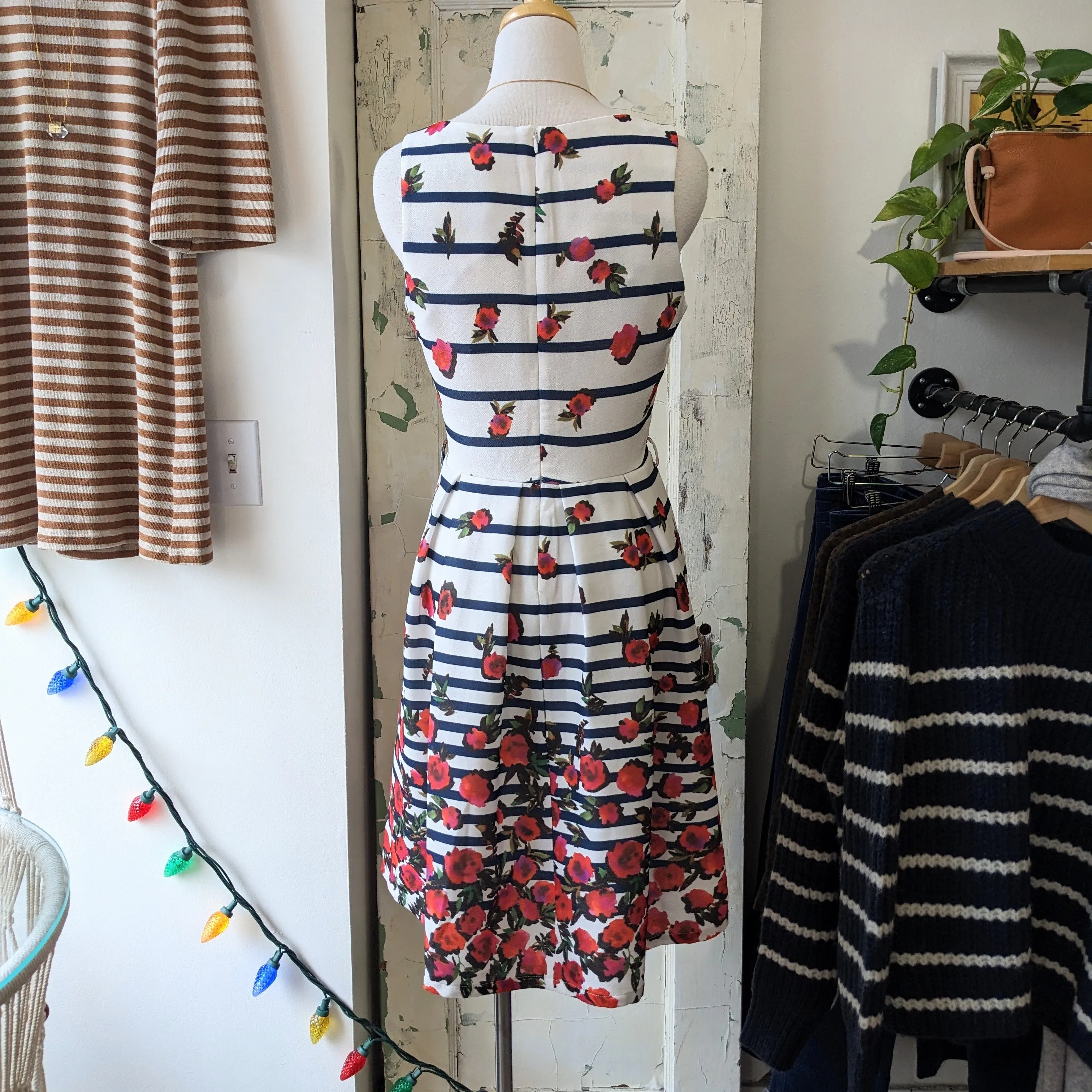 Yumi // Striped Floral Dress XL